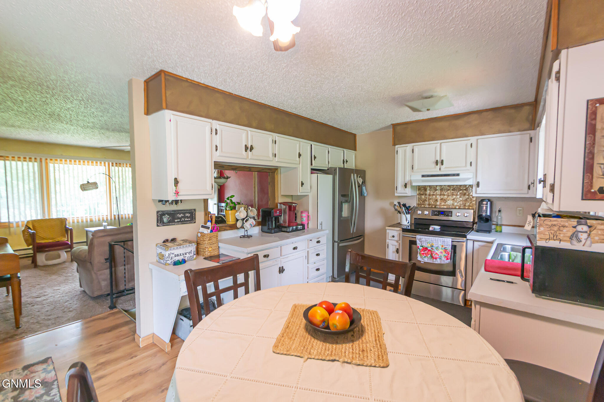 property viewer photo 9