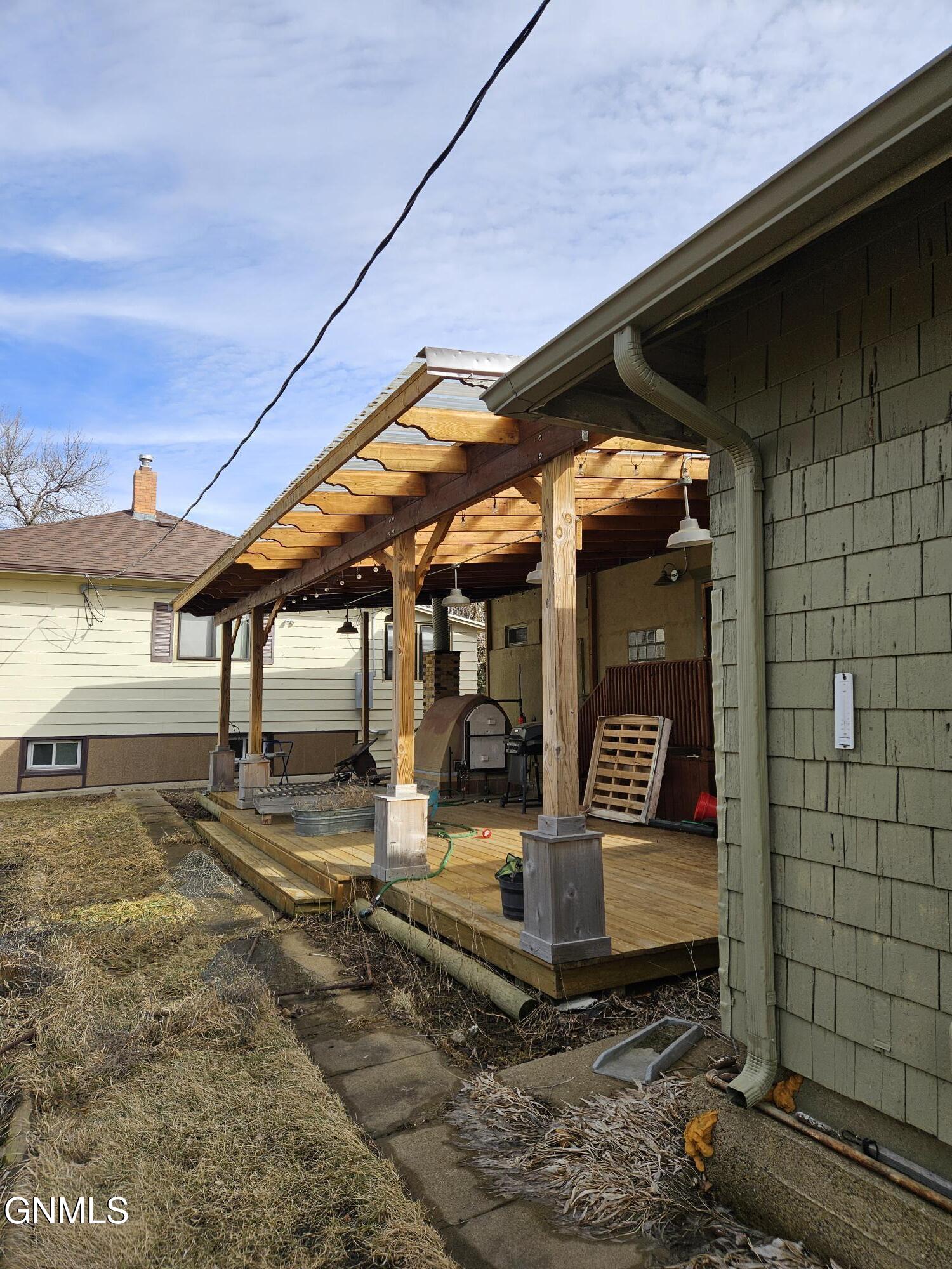 main property photo 10