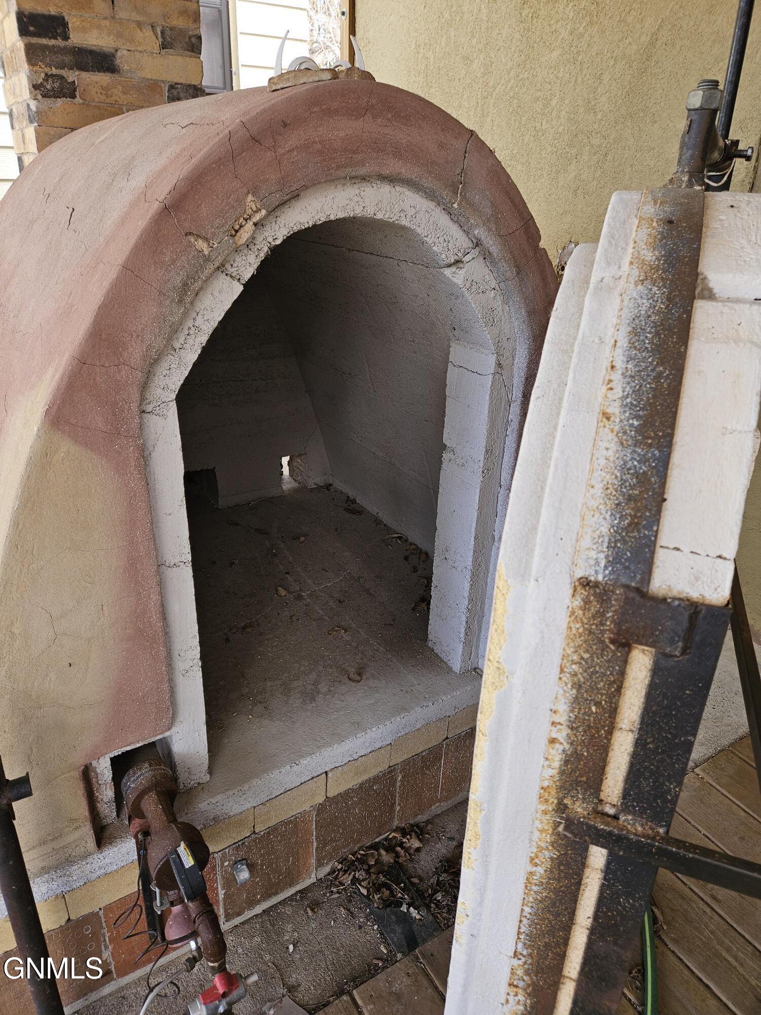 main property photo 12