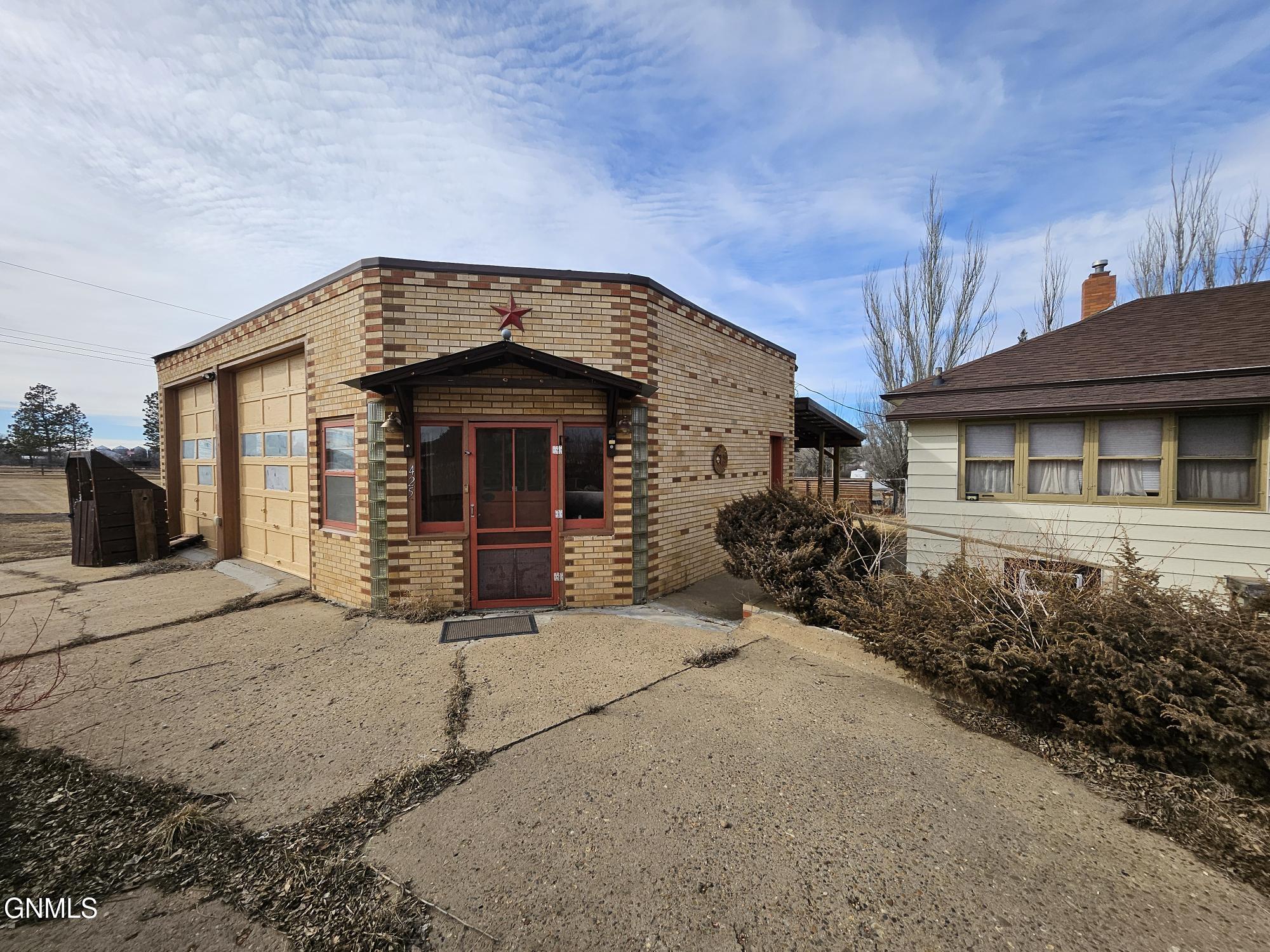 main property photo 2