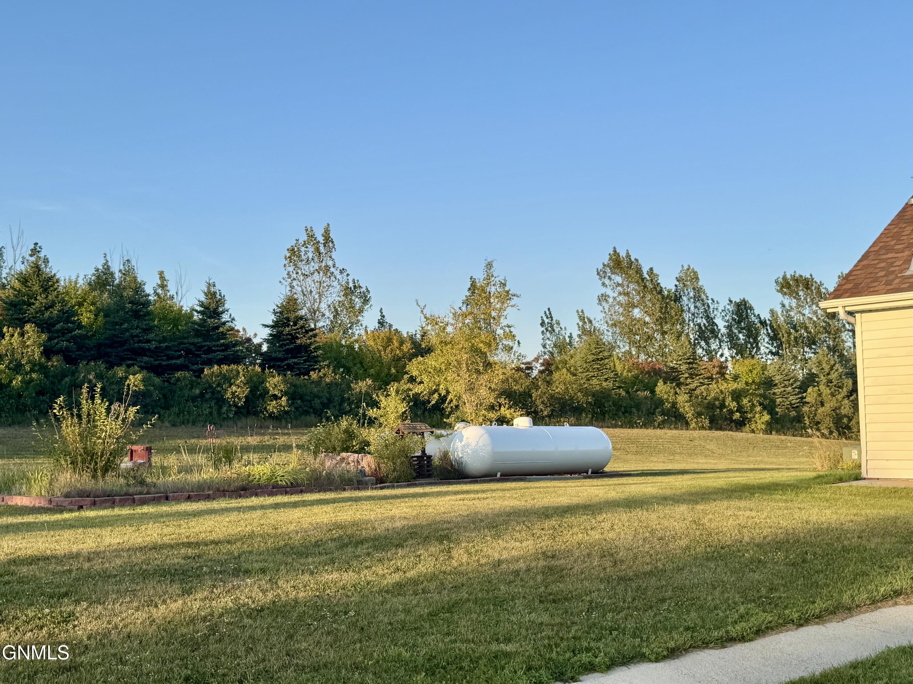 main property photo 76