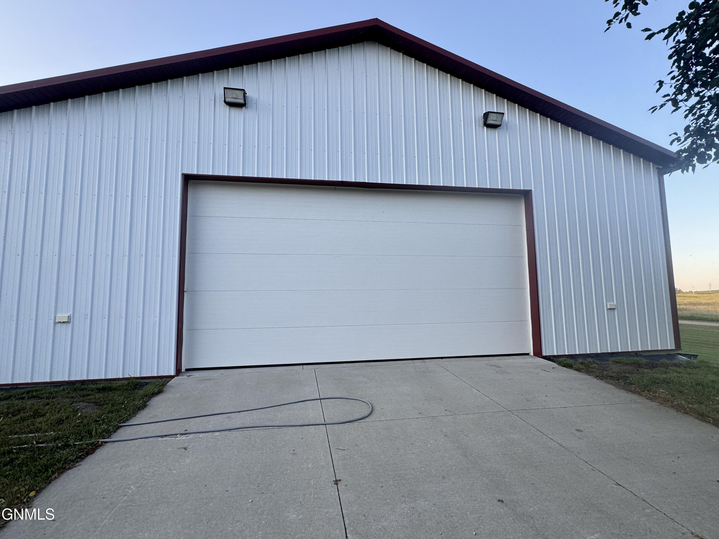 main property photo 92
