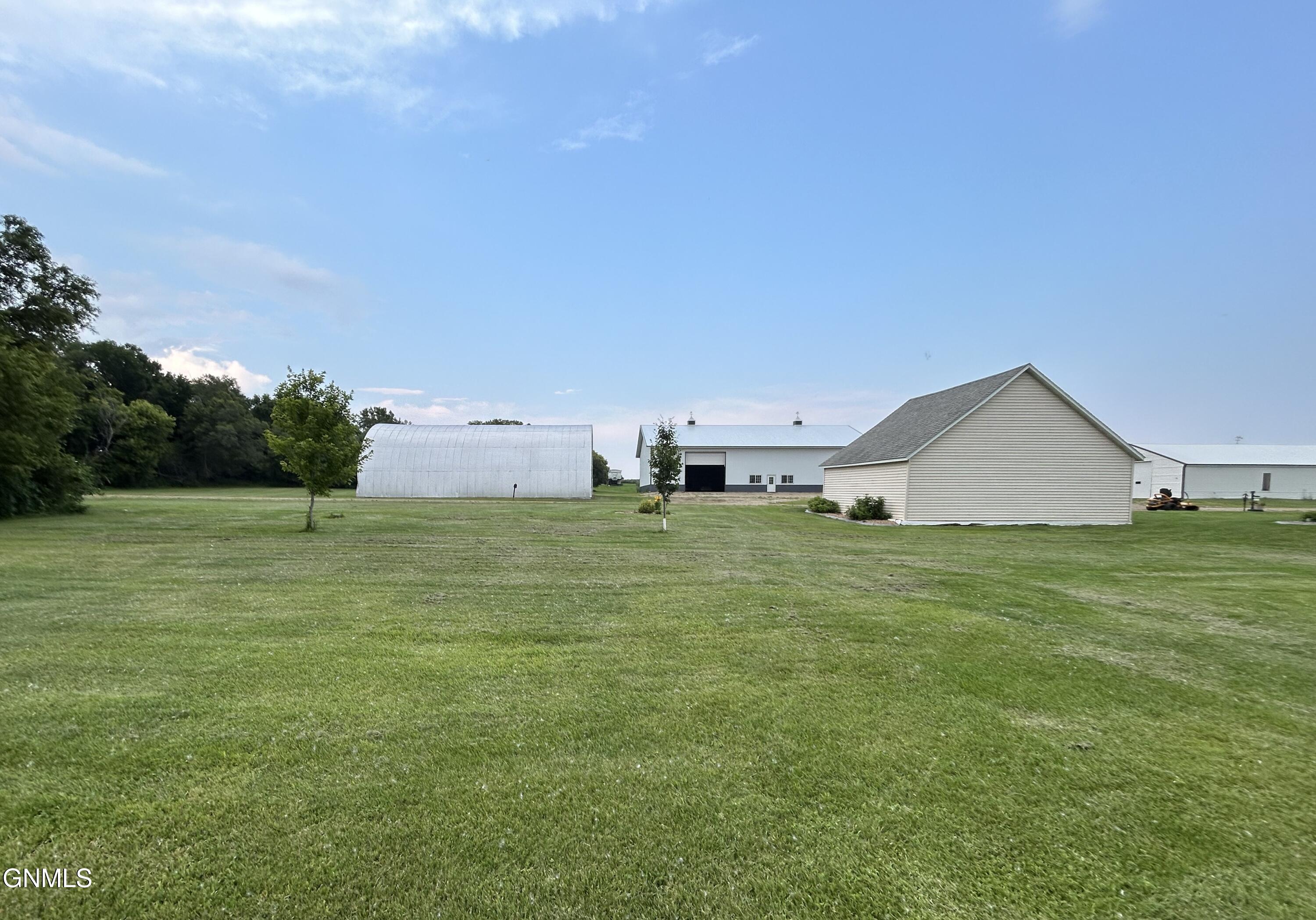 main property photo 37