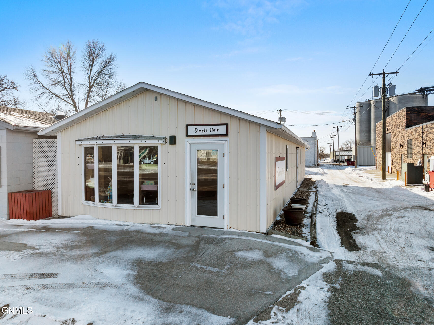 main property photo 1