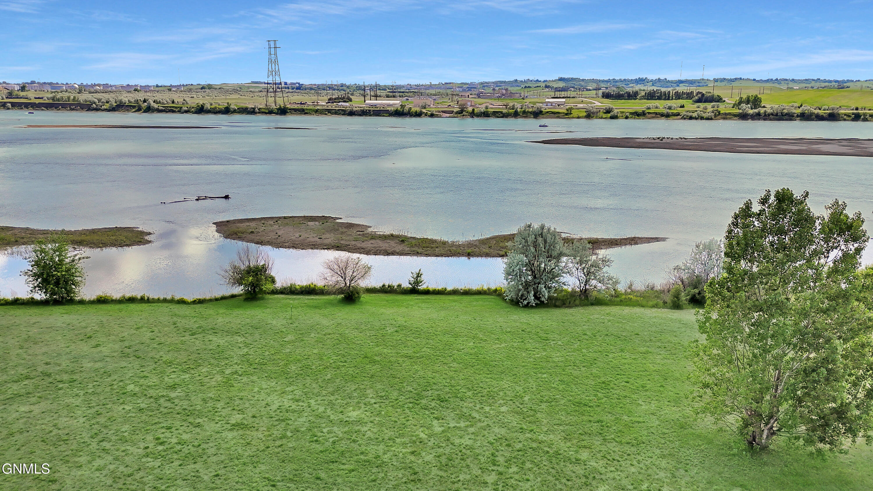 main property photo 6