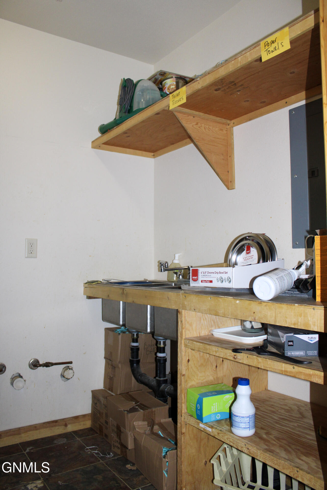 main property photo 22