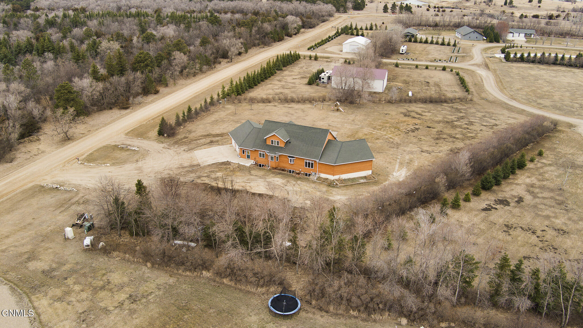main property photo 50