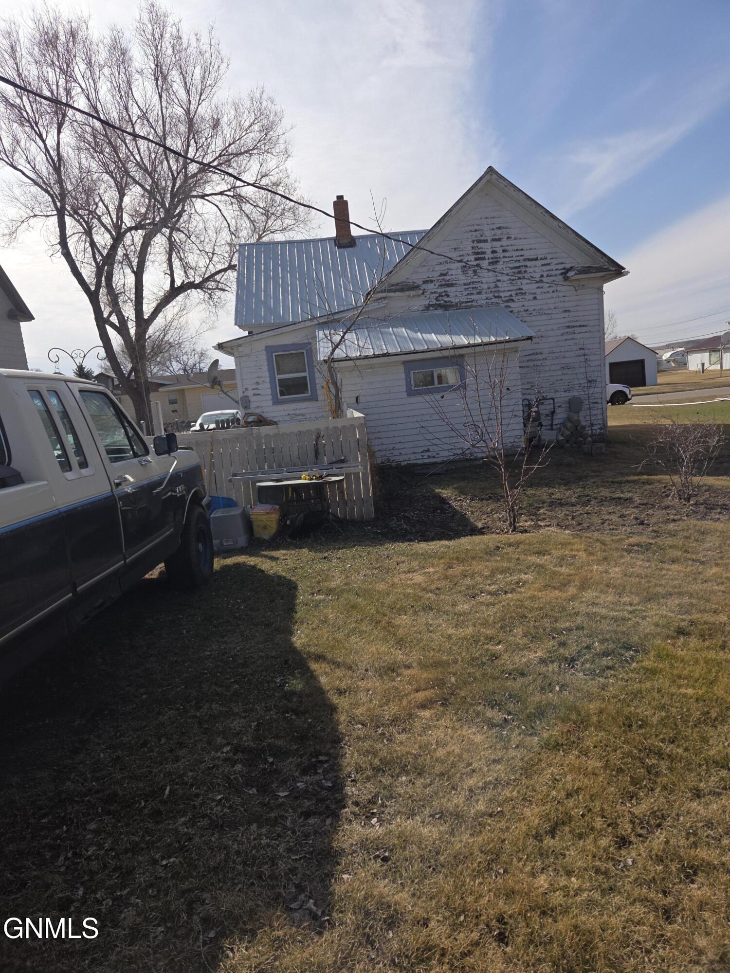 main property photo 21