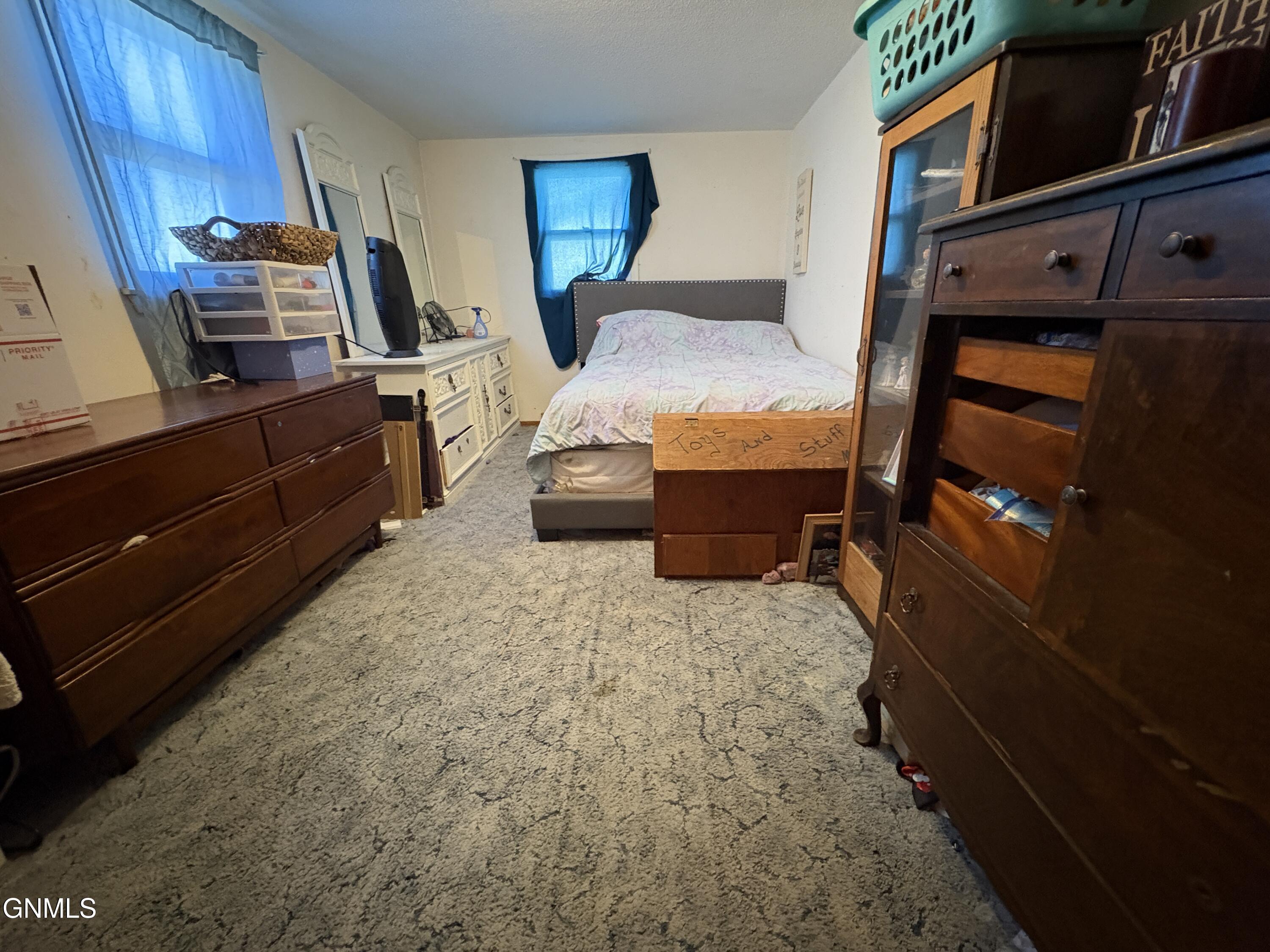 property viewer photo 10