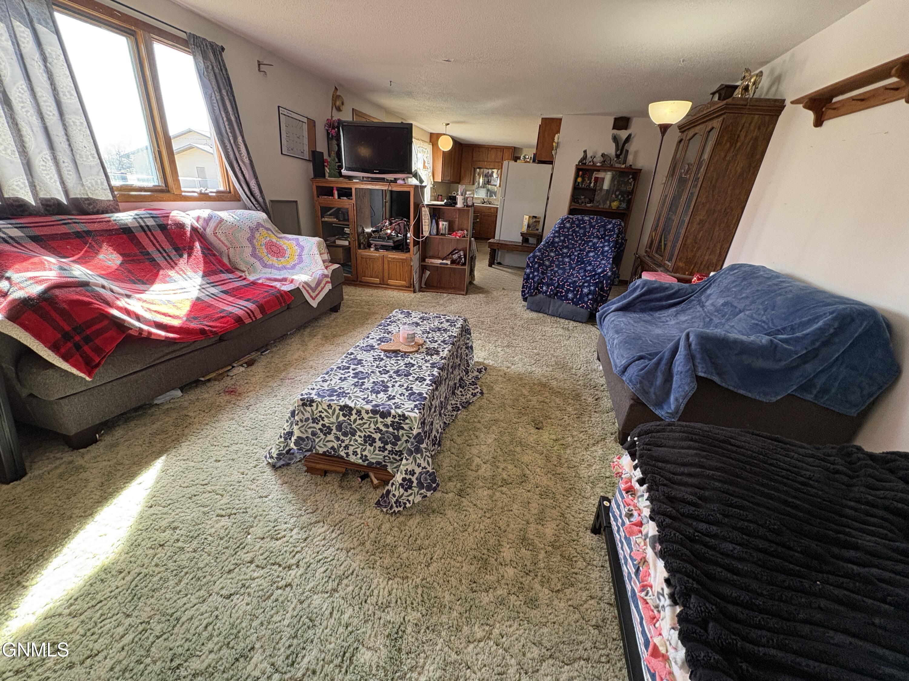 property viewer photo 18