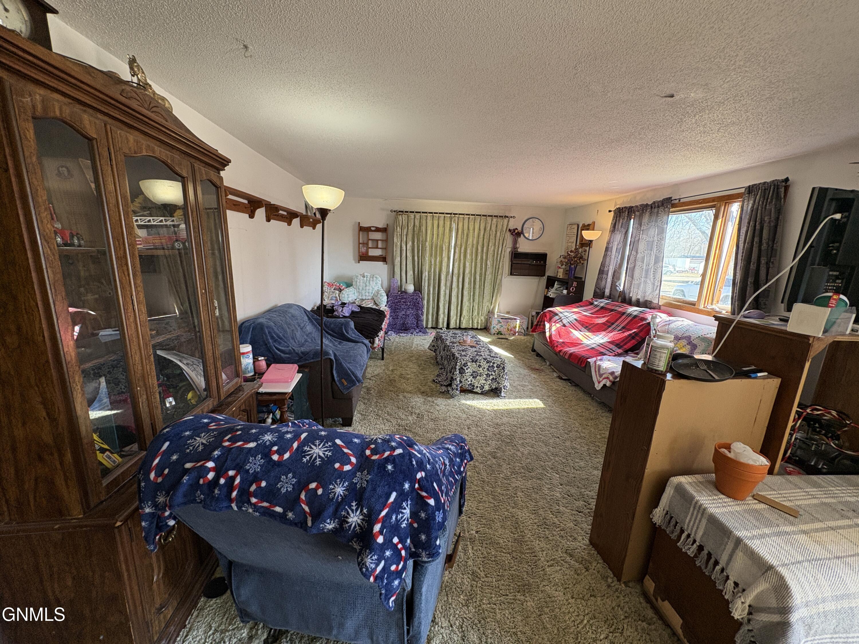 property viewer photo 2