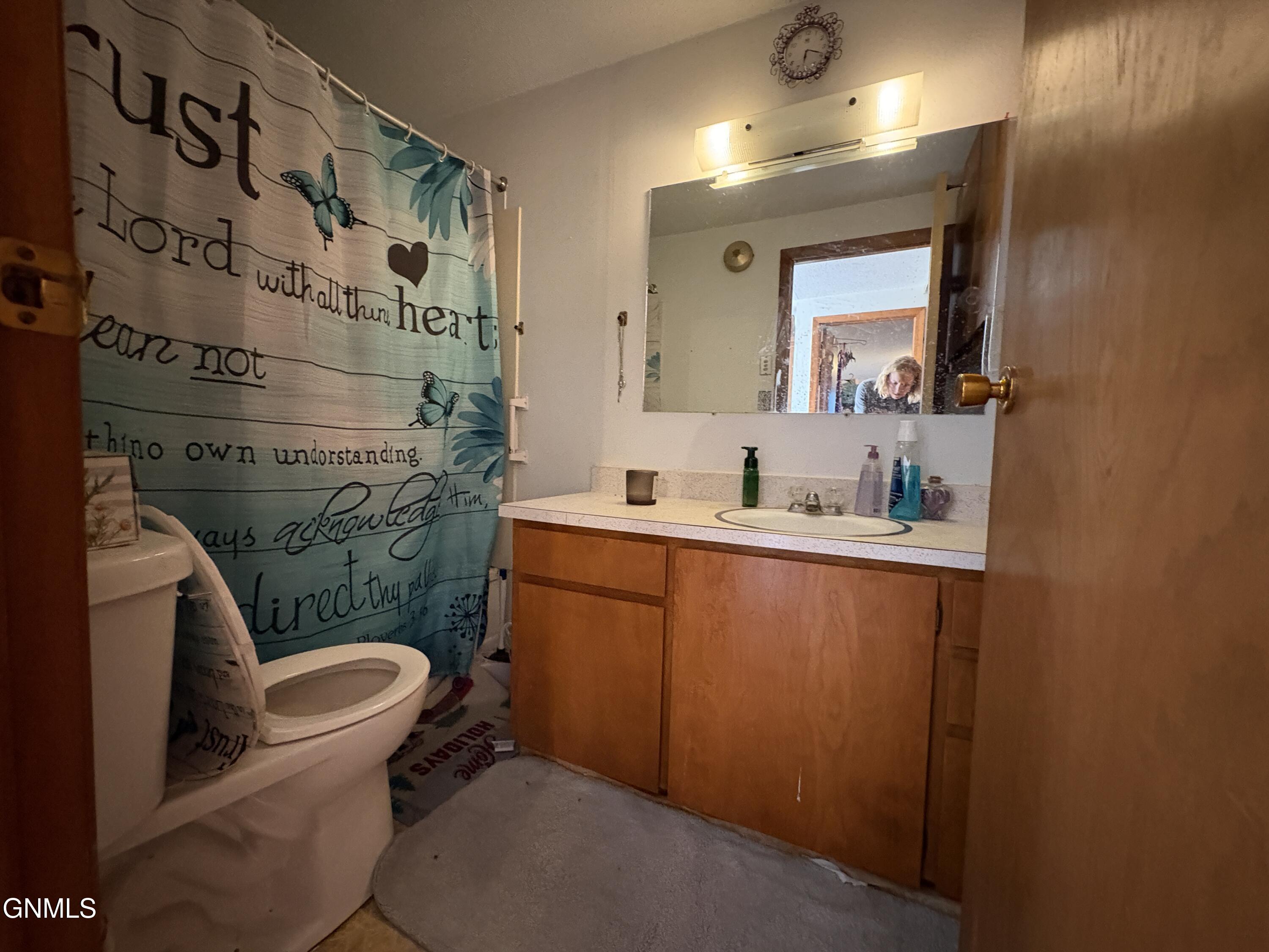 property viewer photo 3