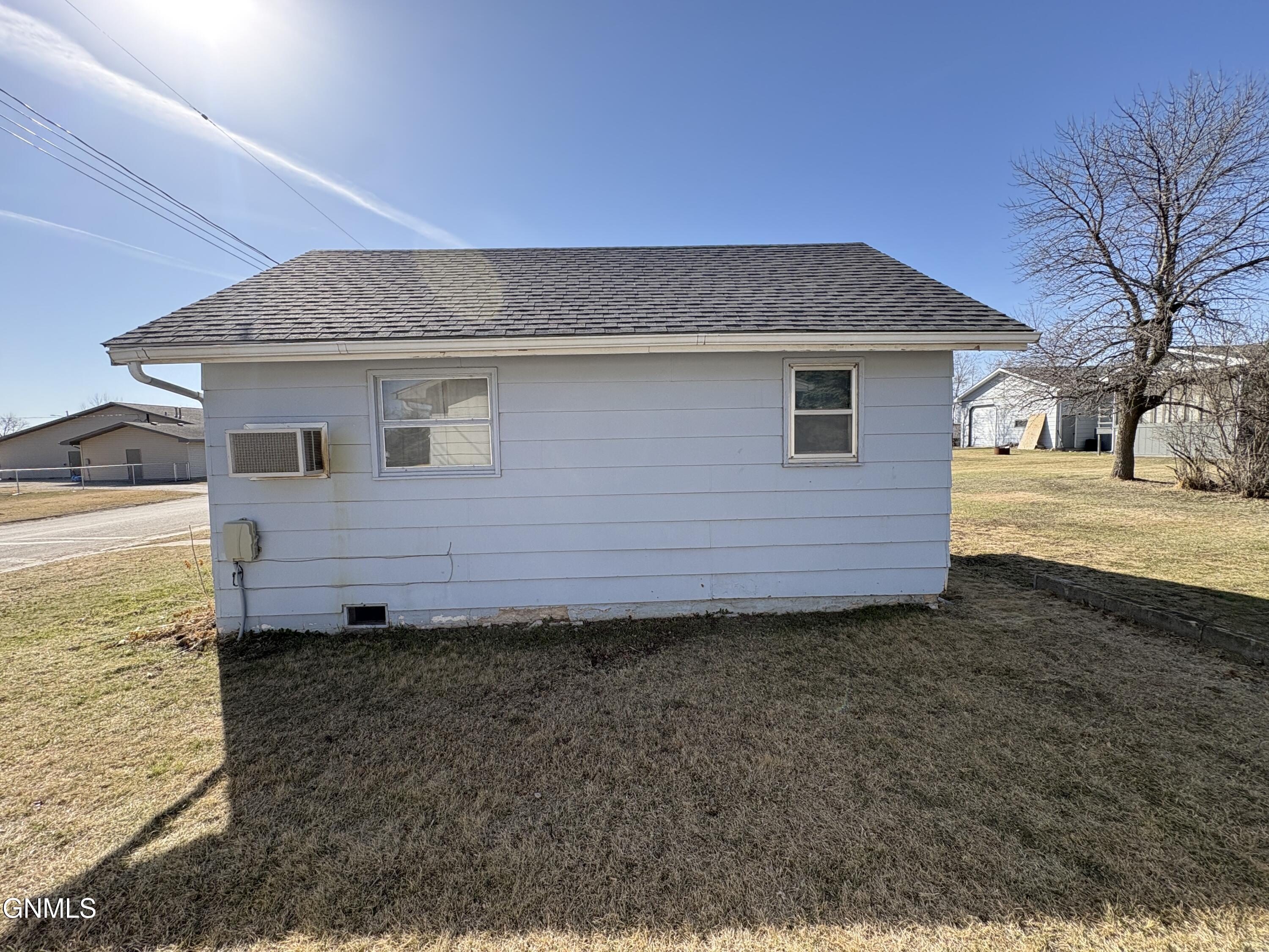 property viewer photo 5