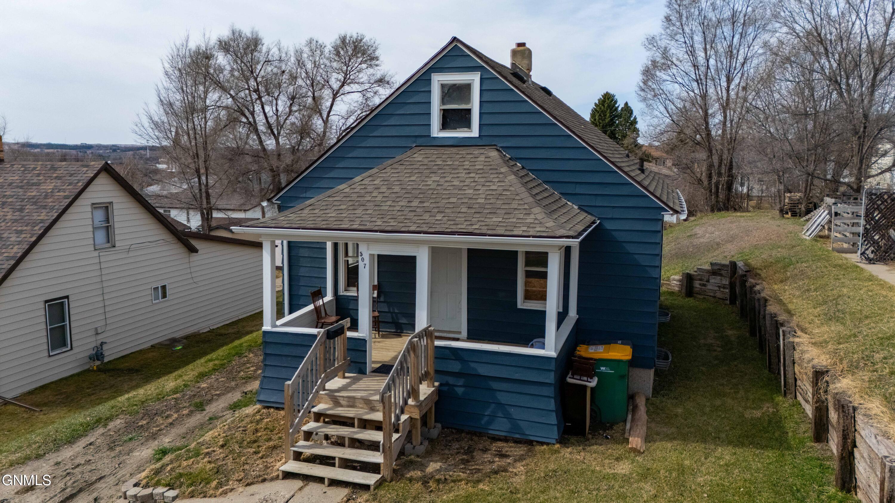 main property photo 10