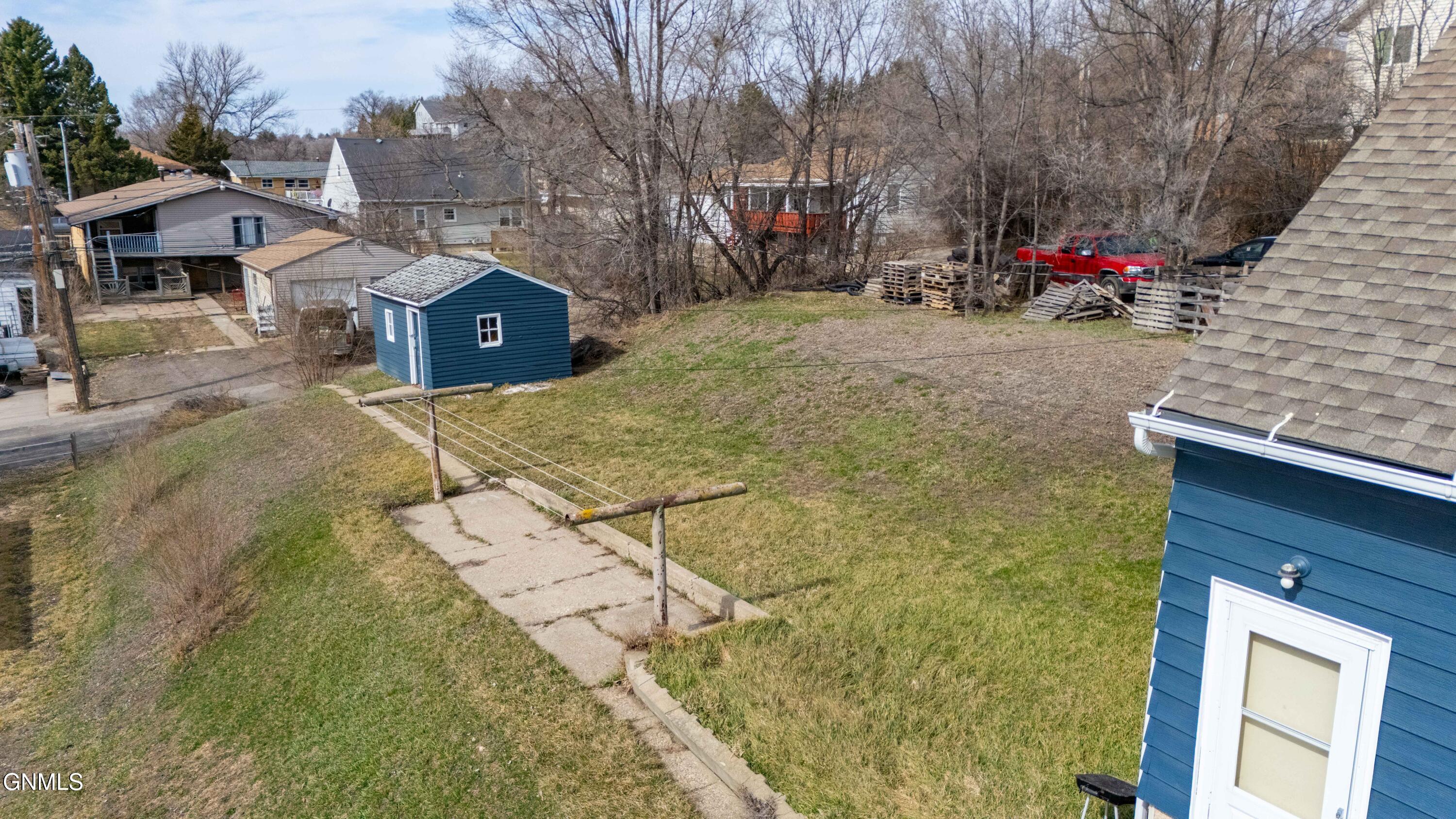 main property photo 12