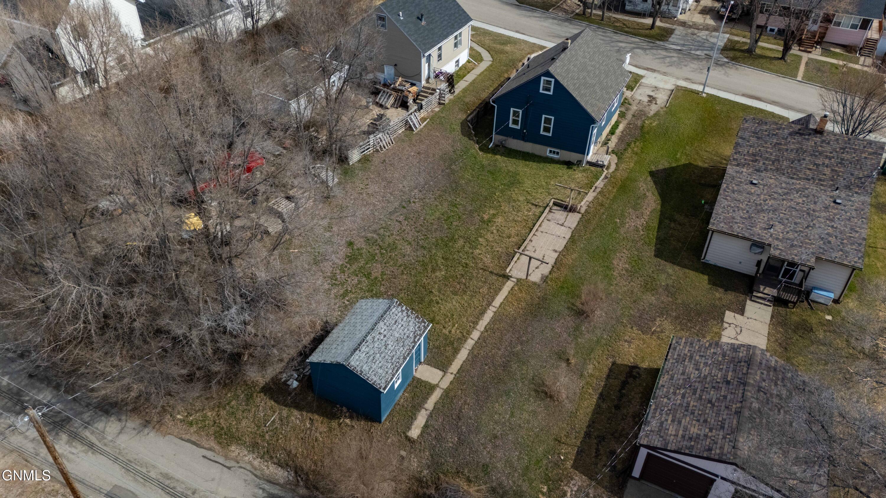 main property photo 3
