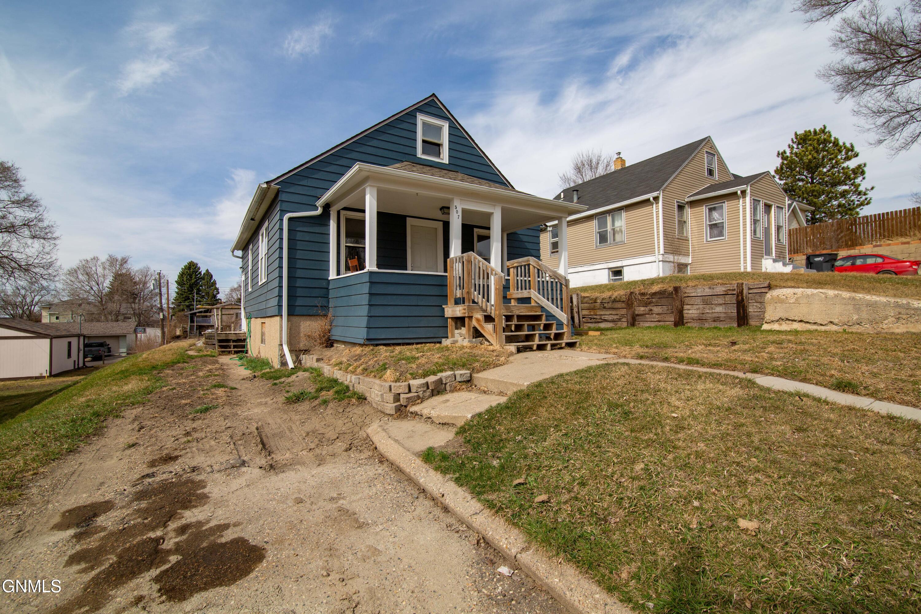main property photo 42