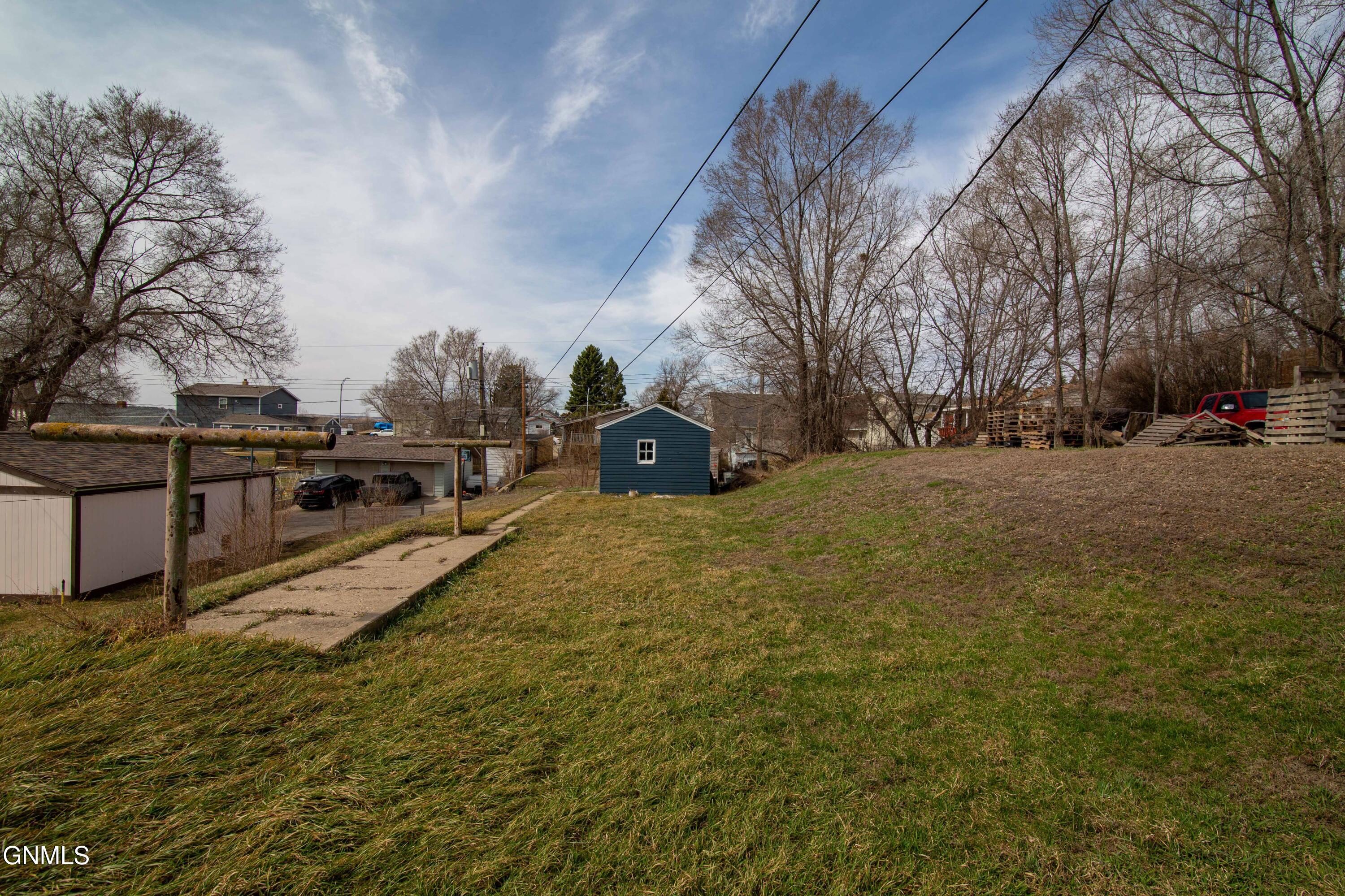 main property photo 43
