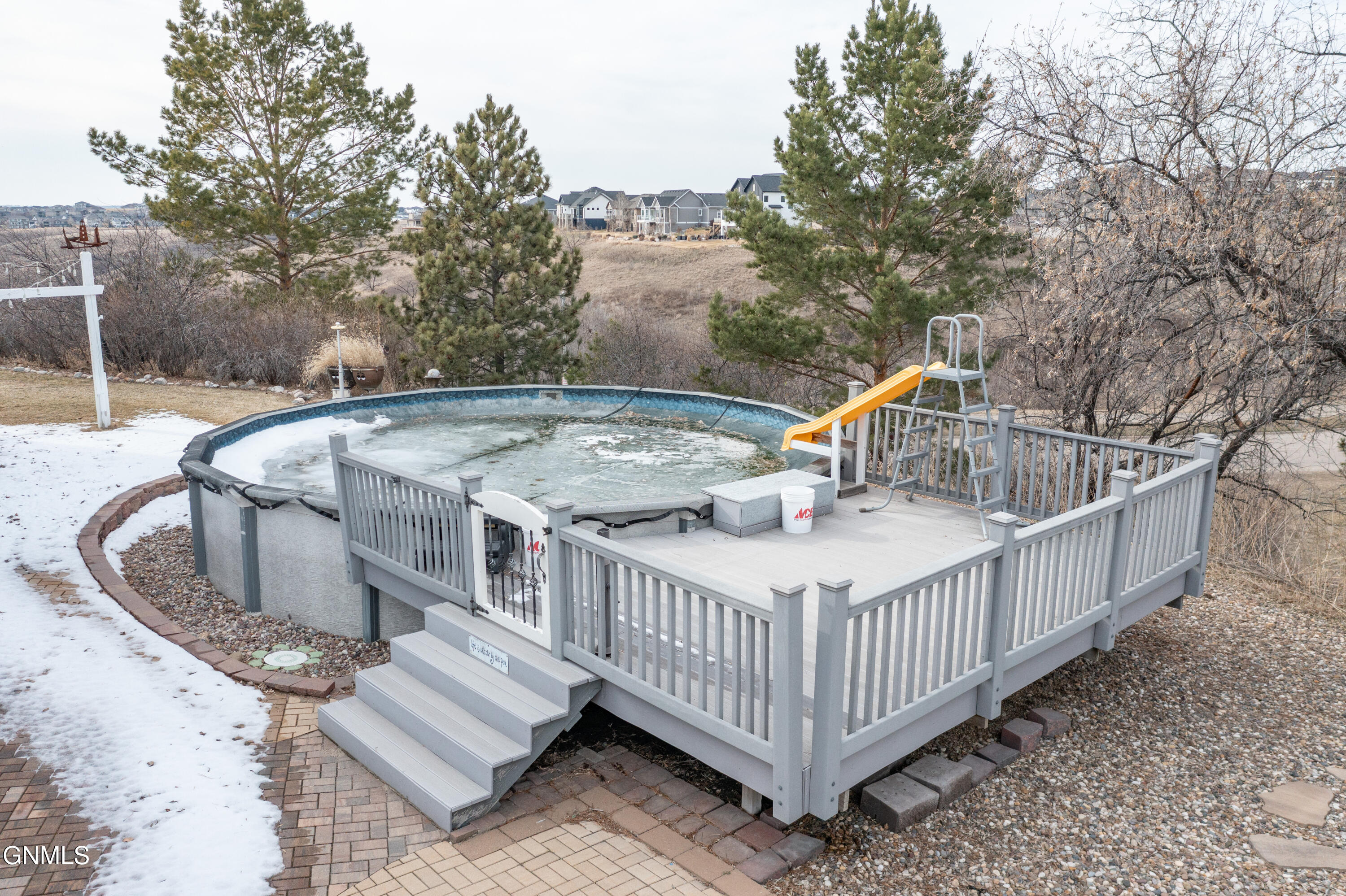 main property photo 47
