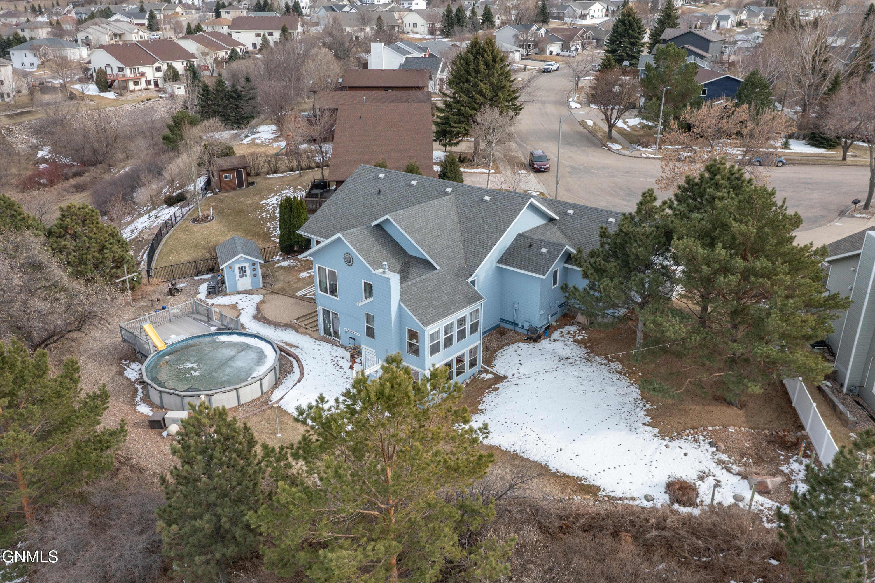 main property photo 50
