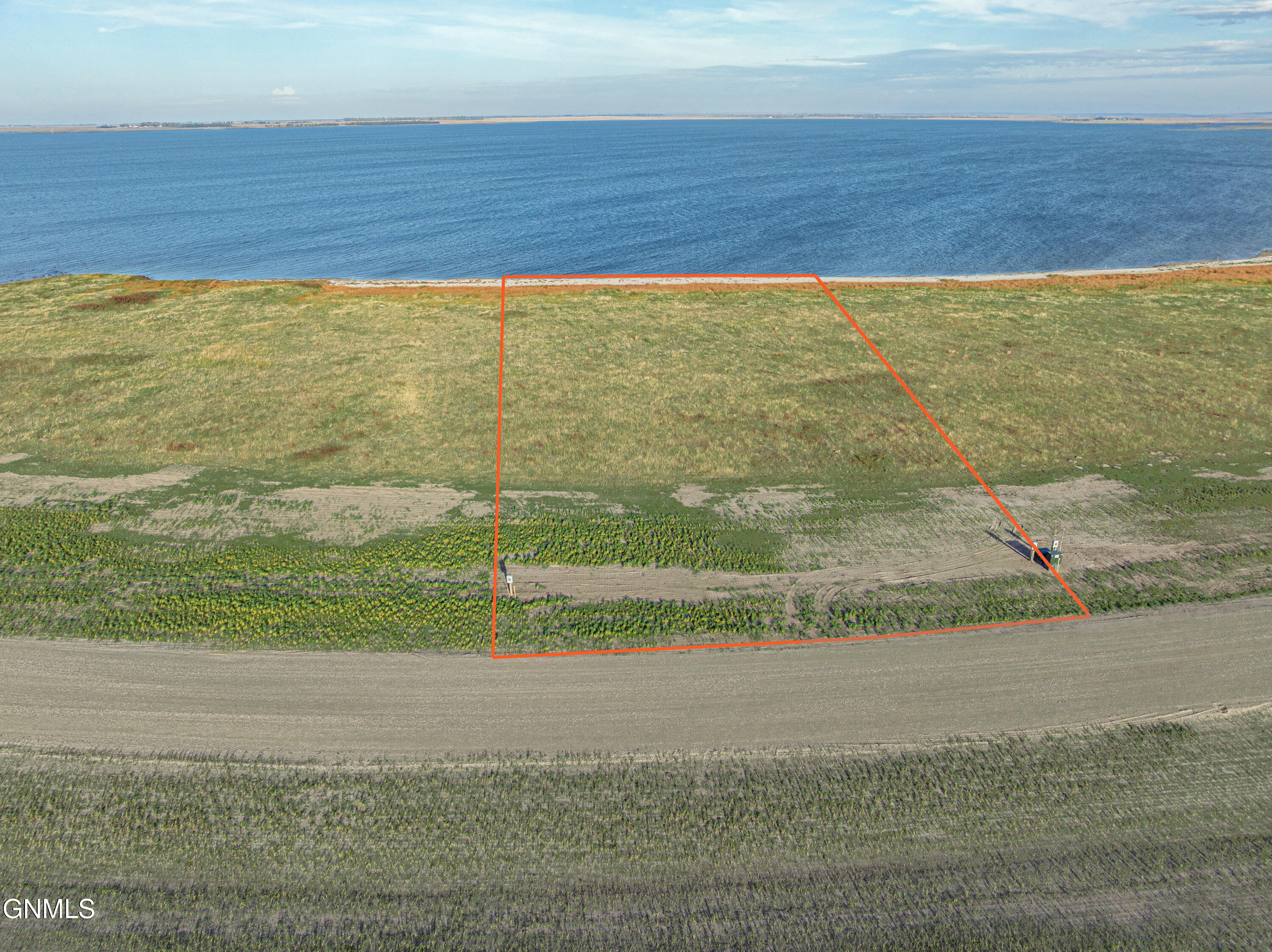 main property photo 37