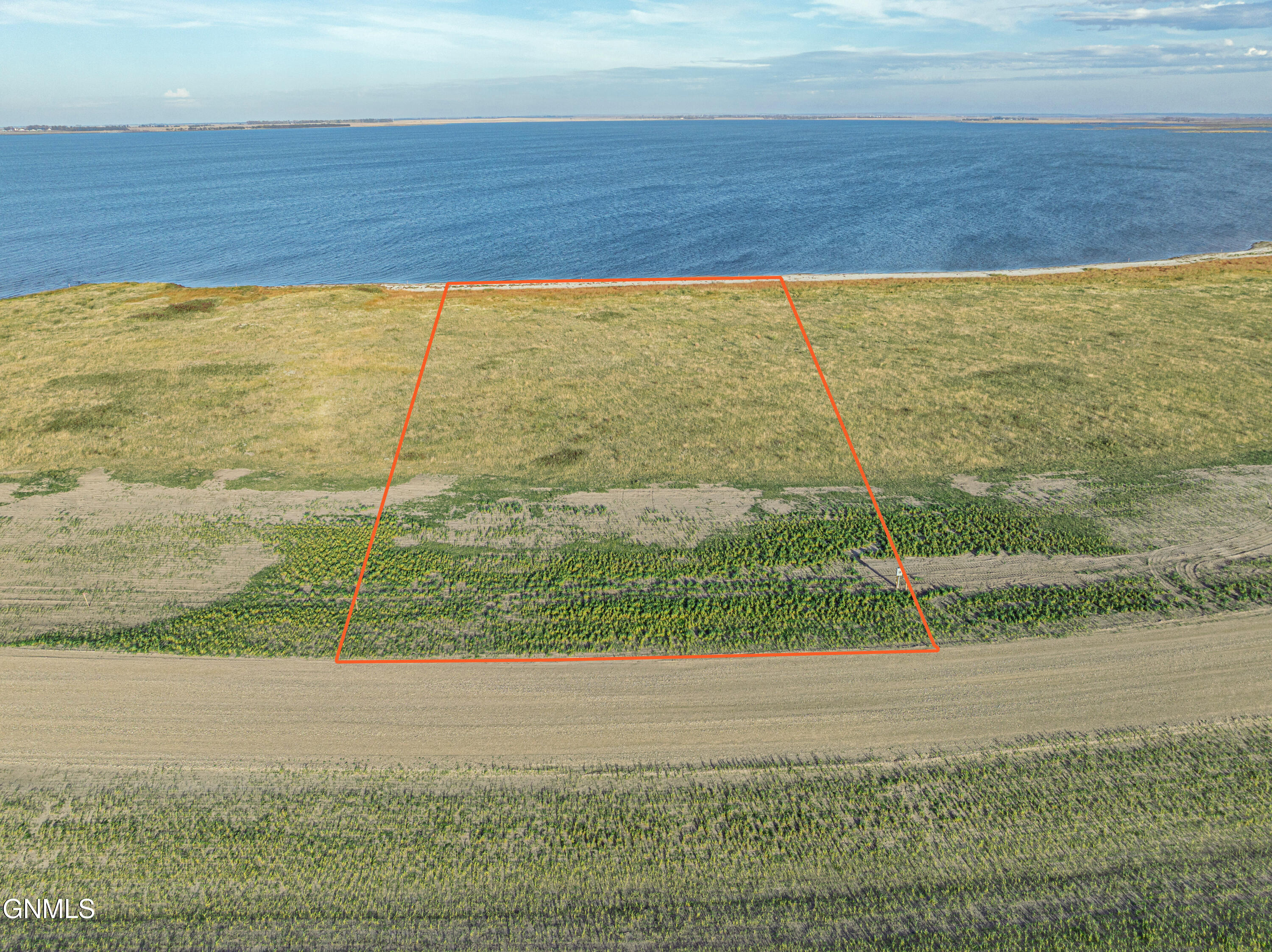 main property photo 45