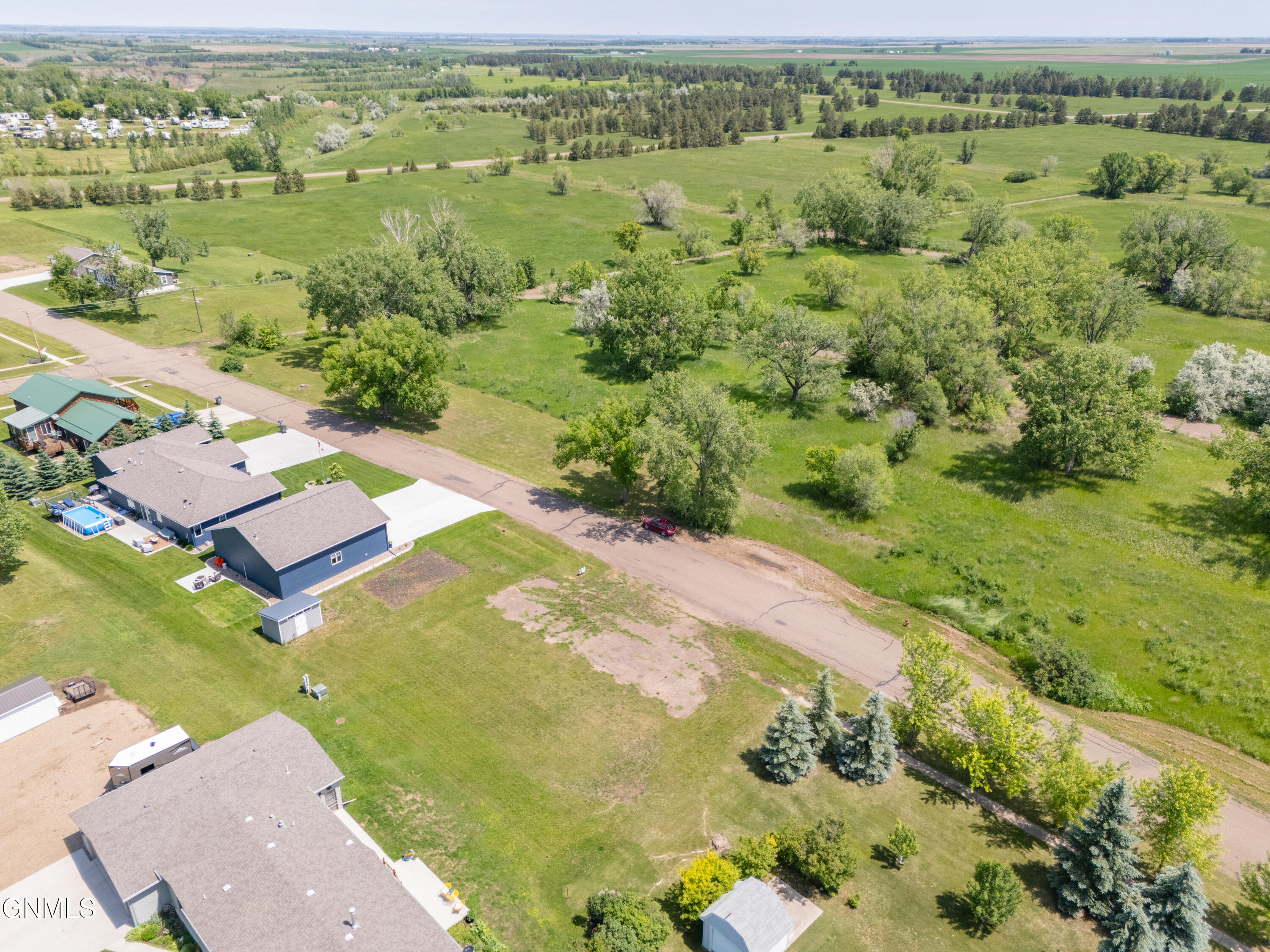 main property photo 10