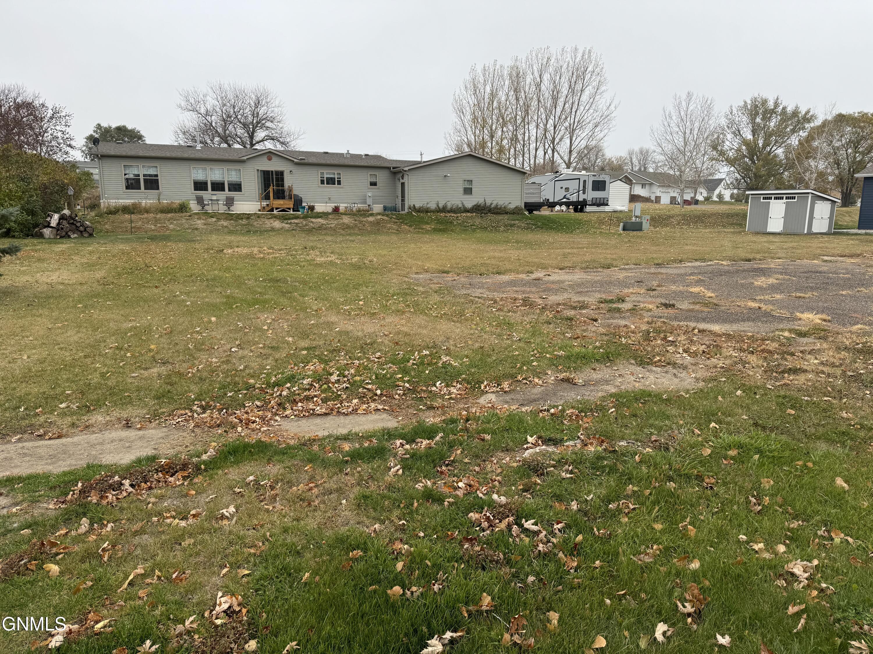main property photo 17