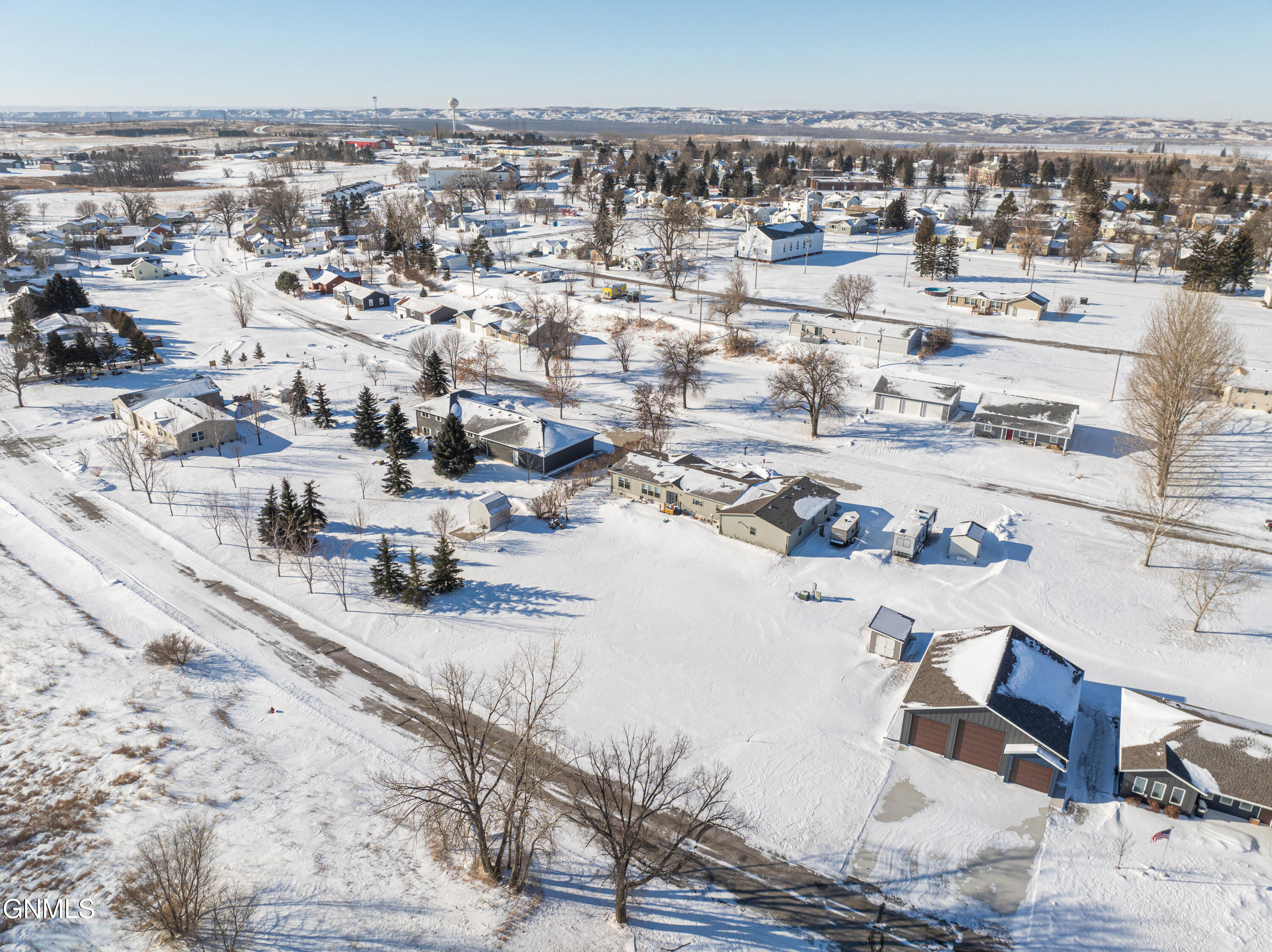main property photo 42