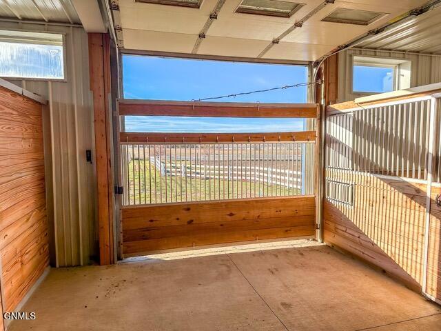 main property photo 50
