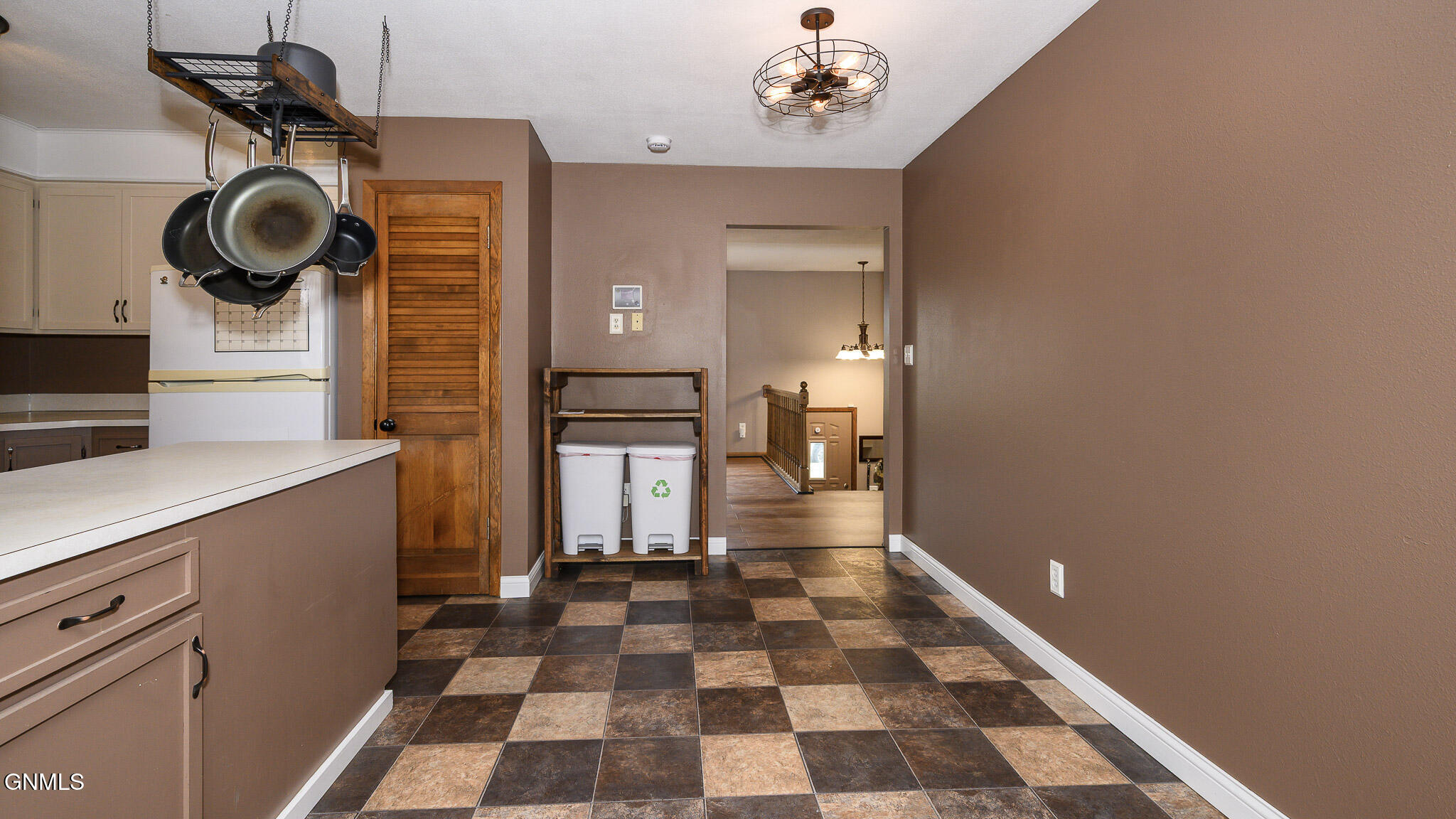 property viewer photo 12