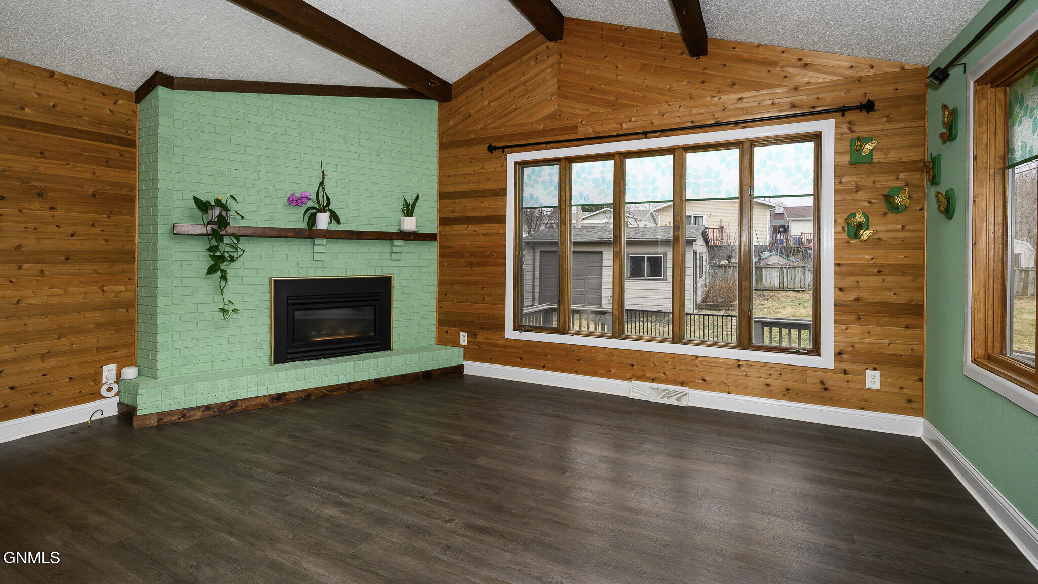 property viewer photo 13