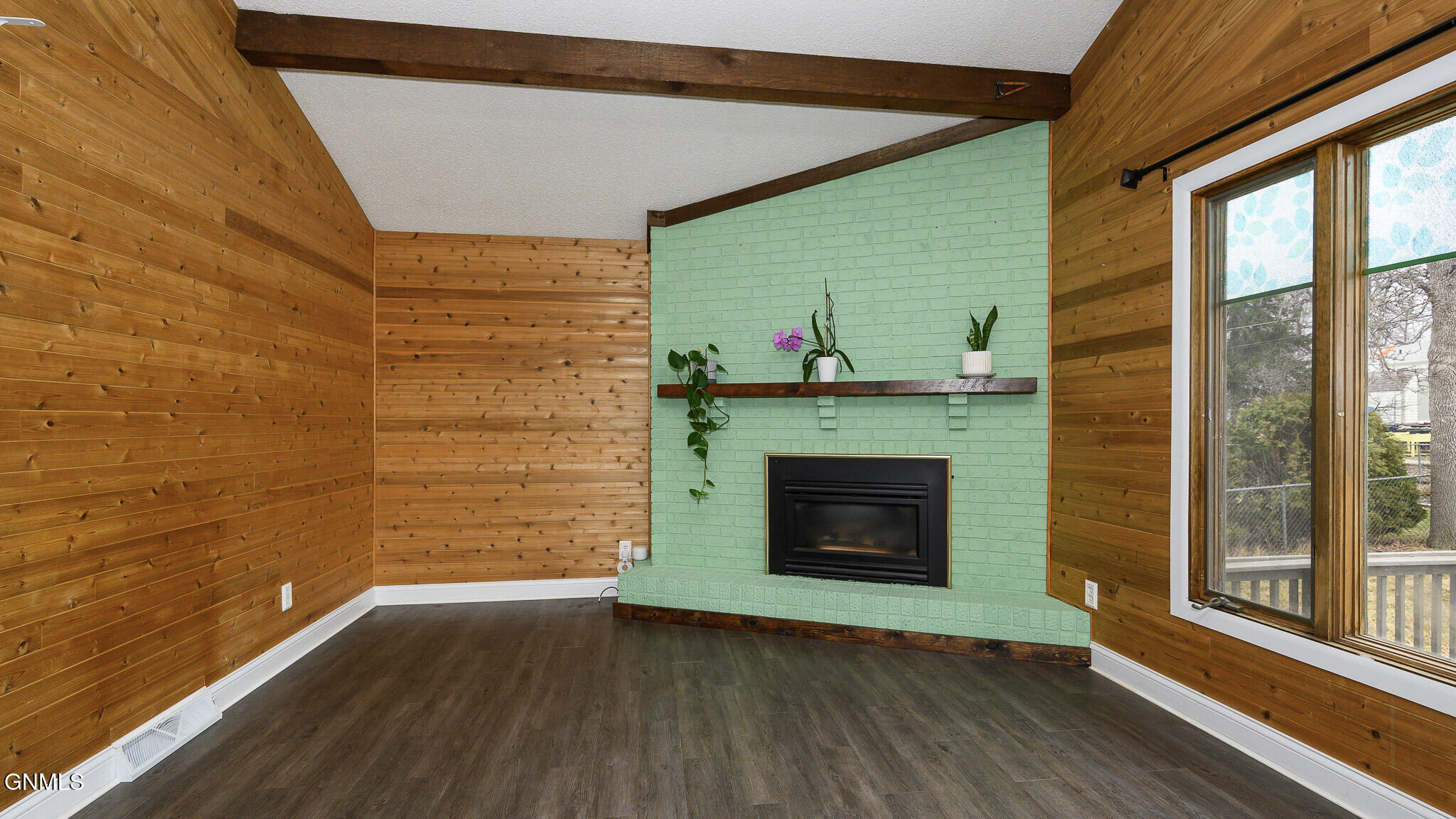 property viewer photo 14
