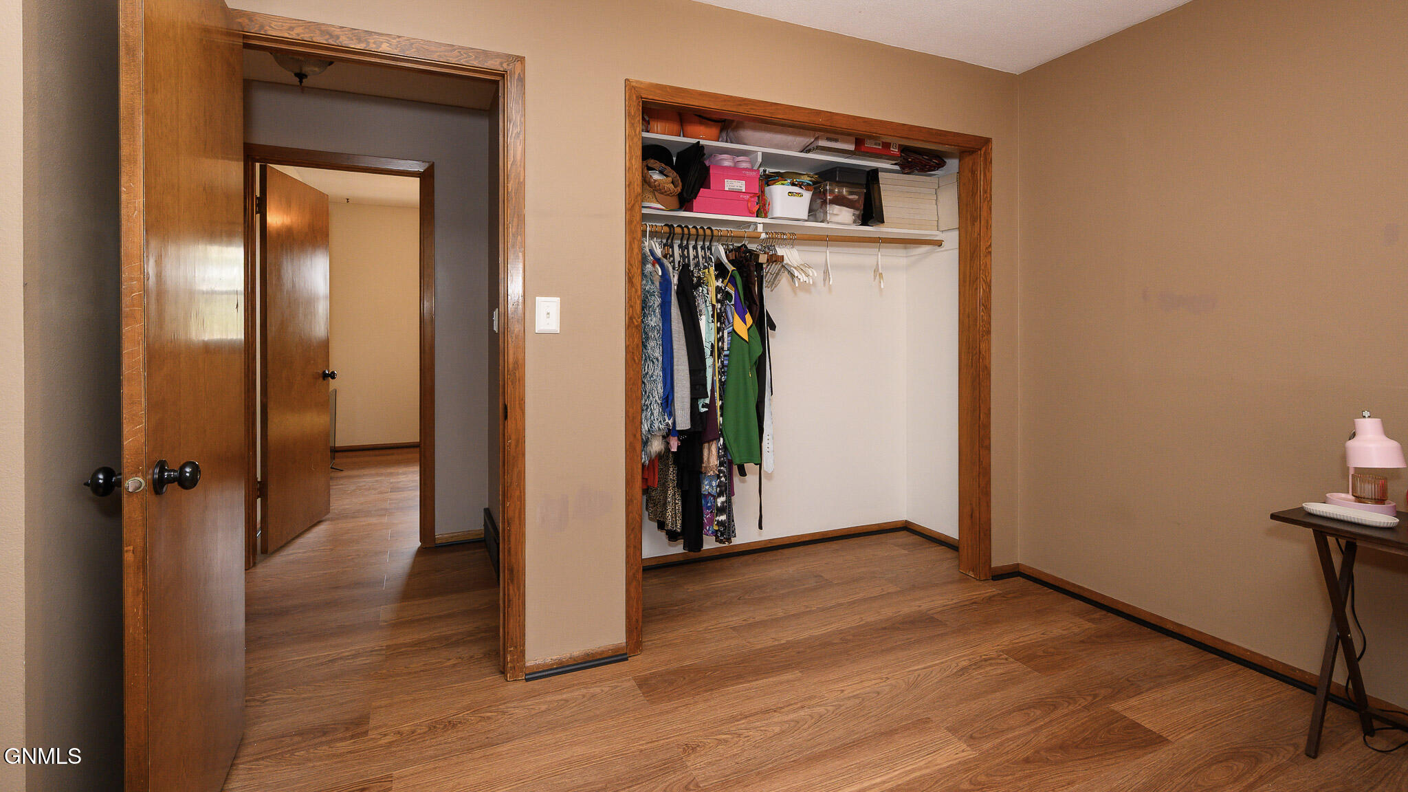 property viewer photo 25