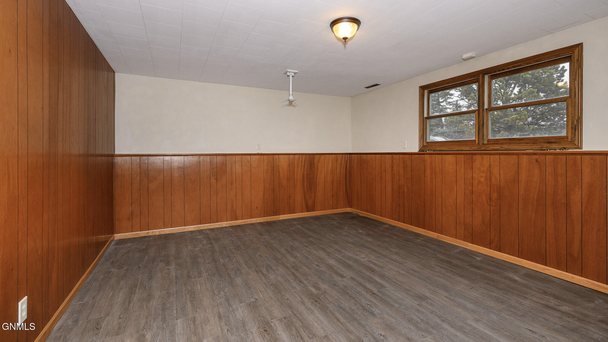 property viewer photo 26
