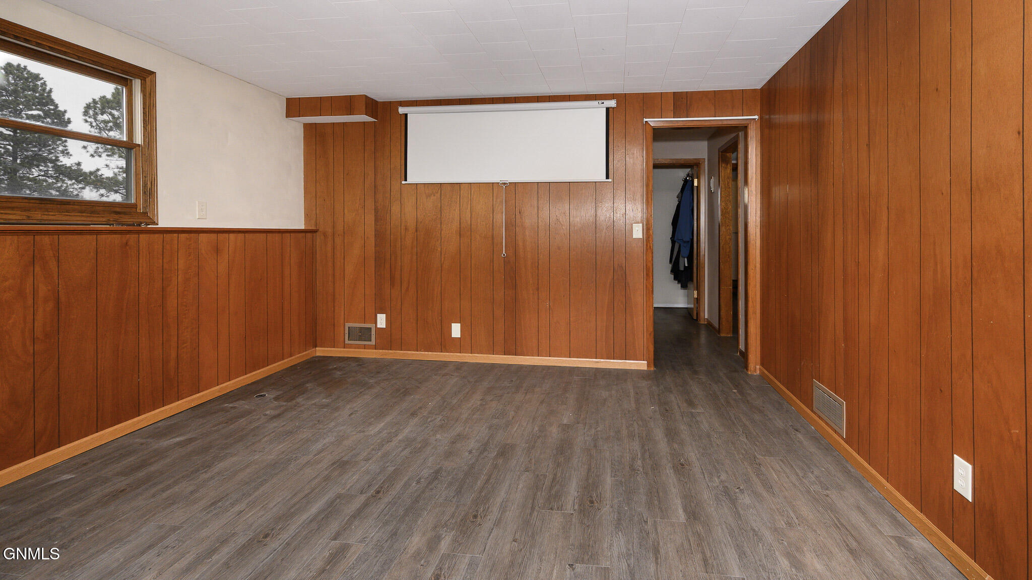 property viewer photo 27