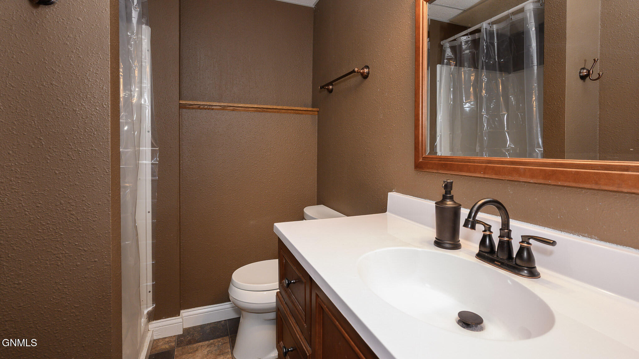 property viewer photo 30
