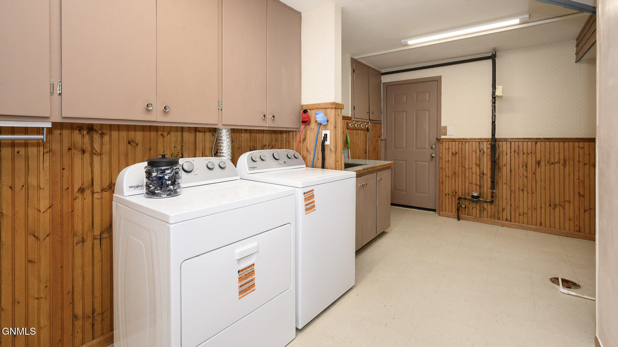 property viewer photo 34