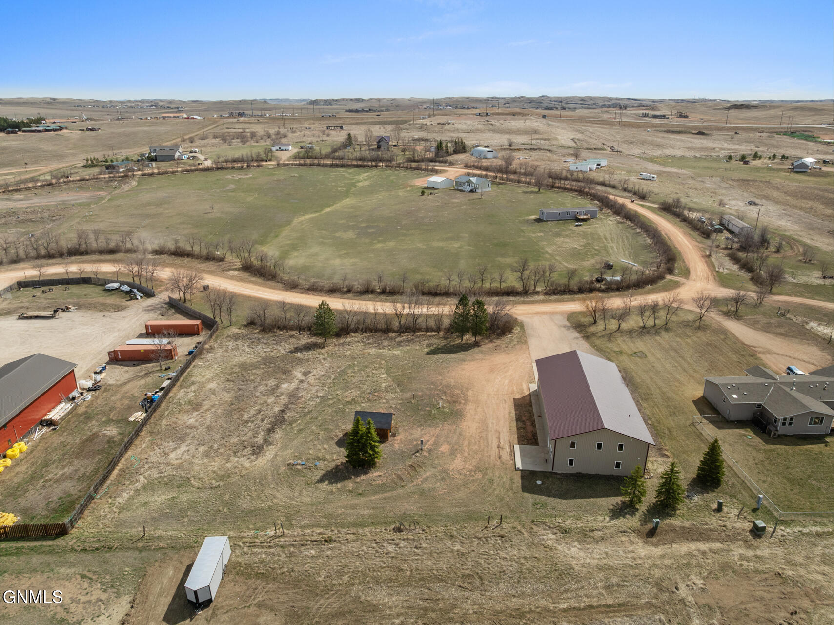 main property photo 11