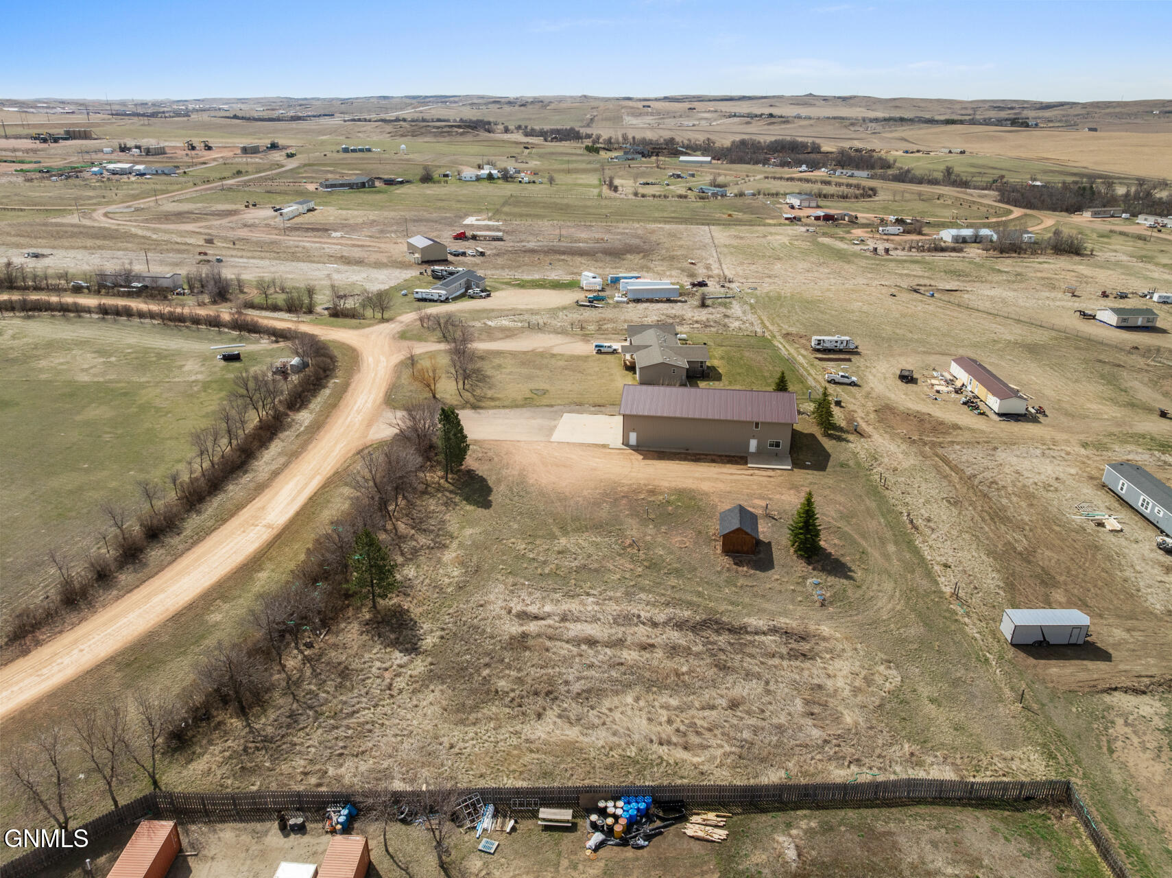 main property photo 13