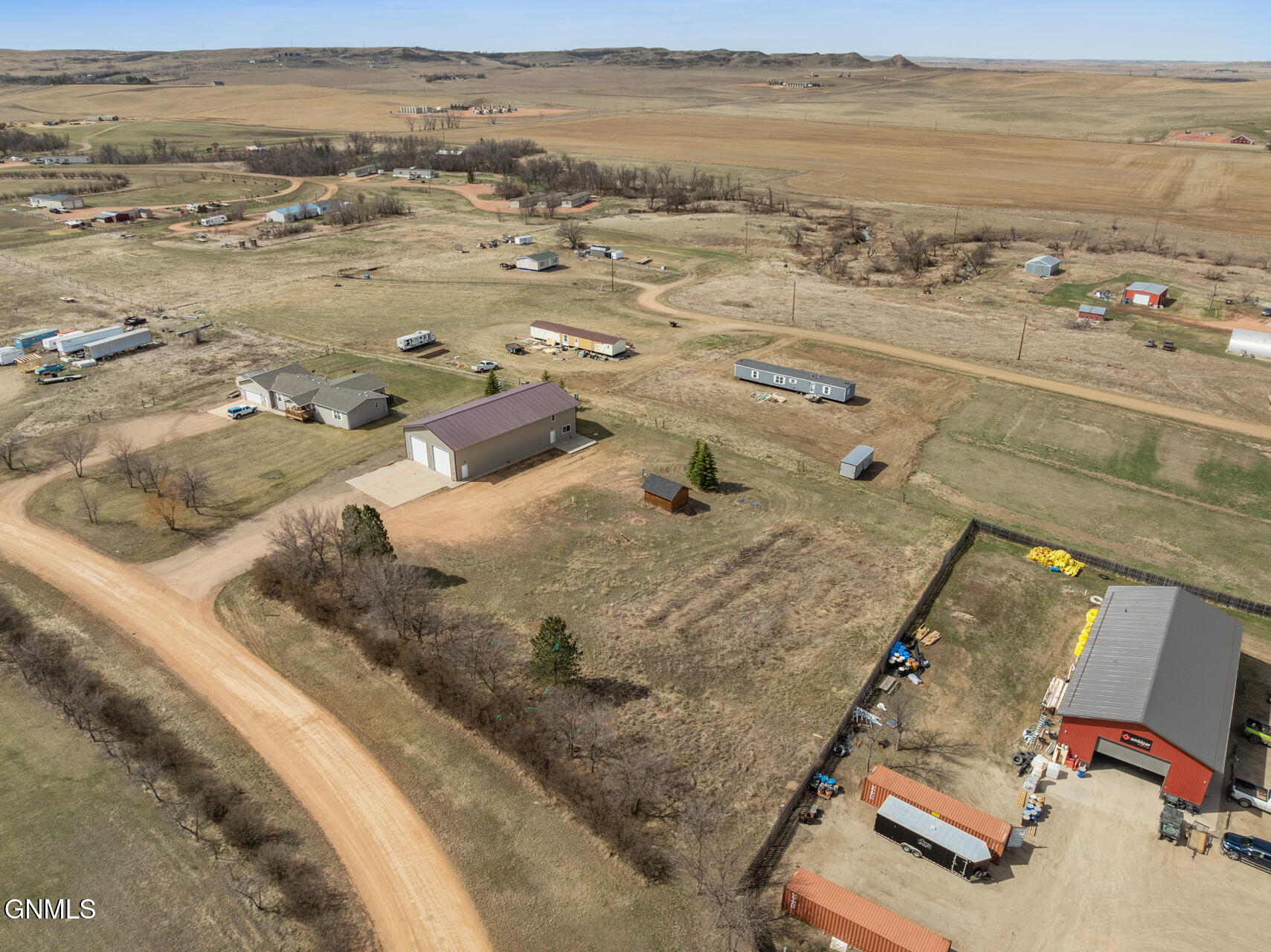 main property photo 14