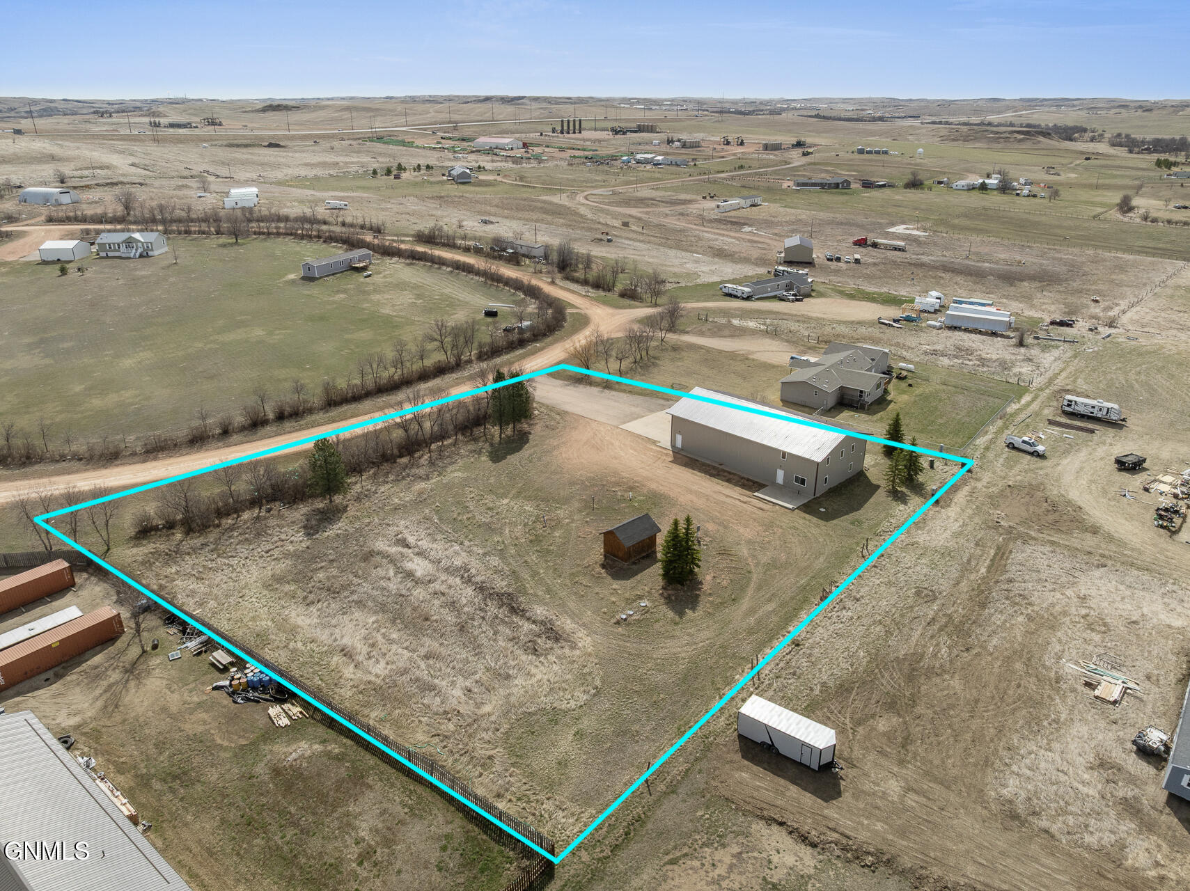 main property photo 39