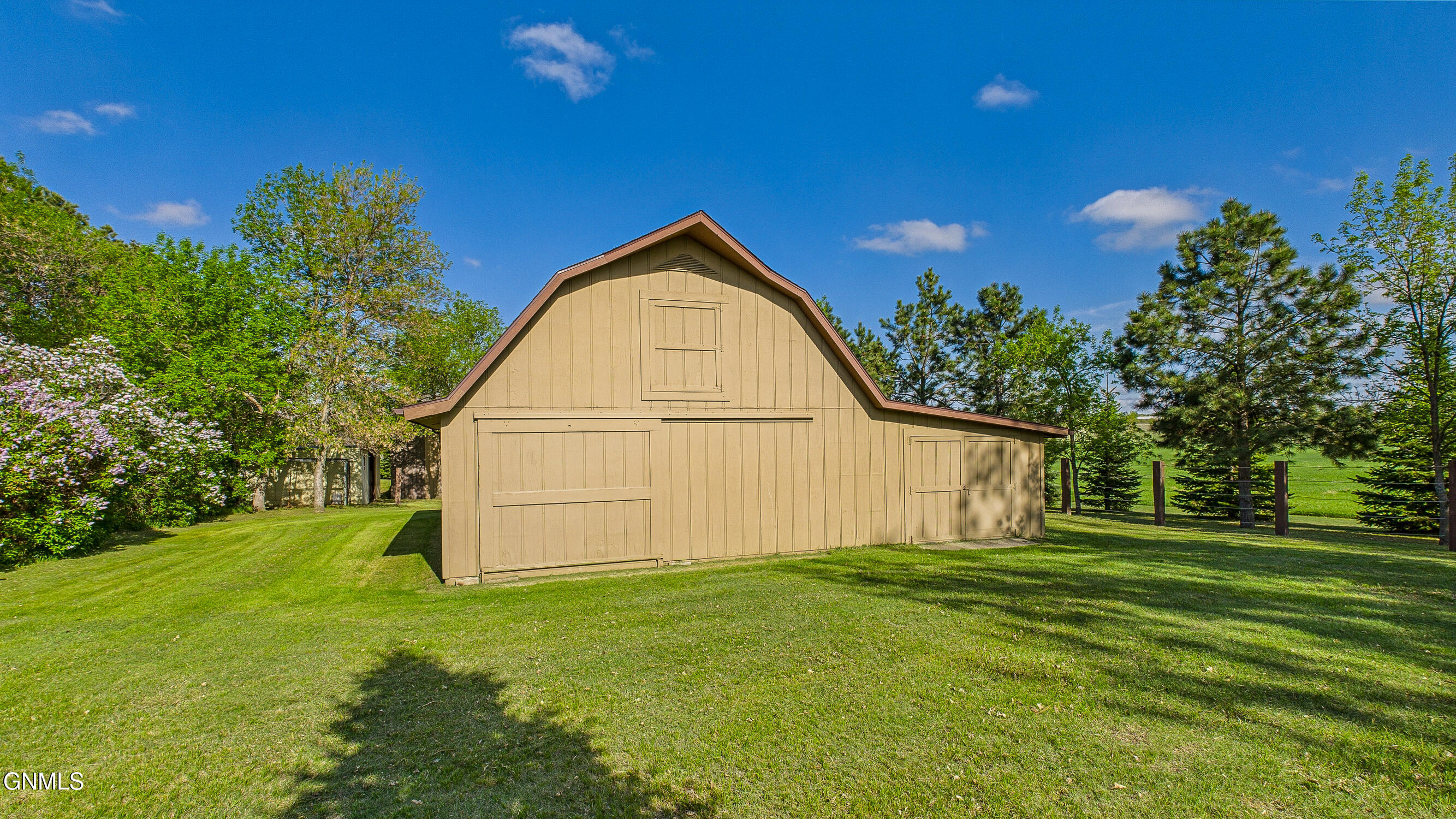 main property photo 65