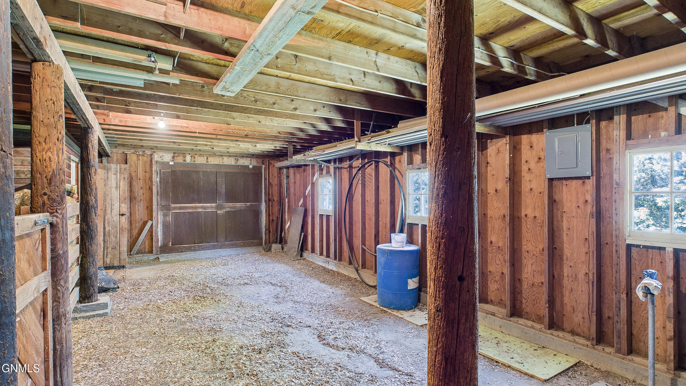 main property photo 79