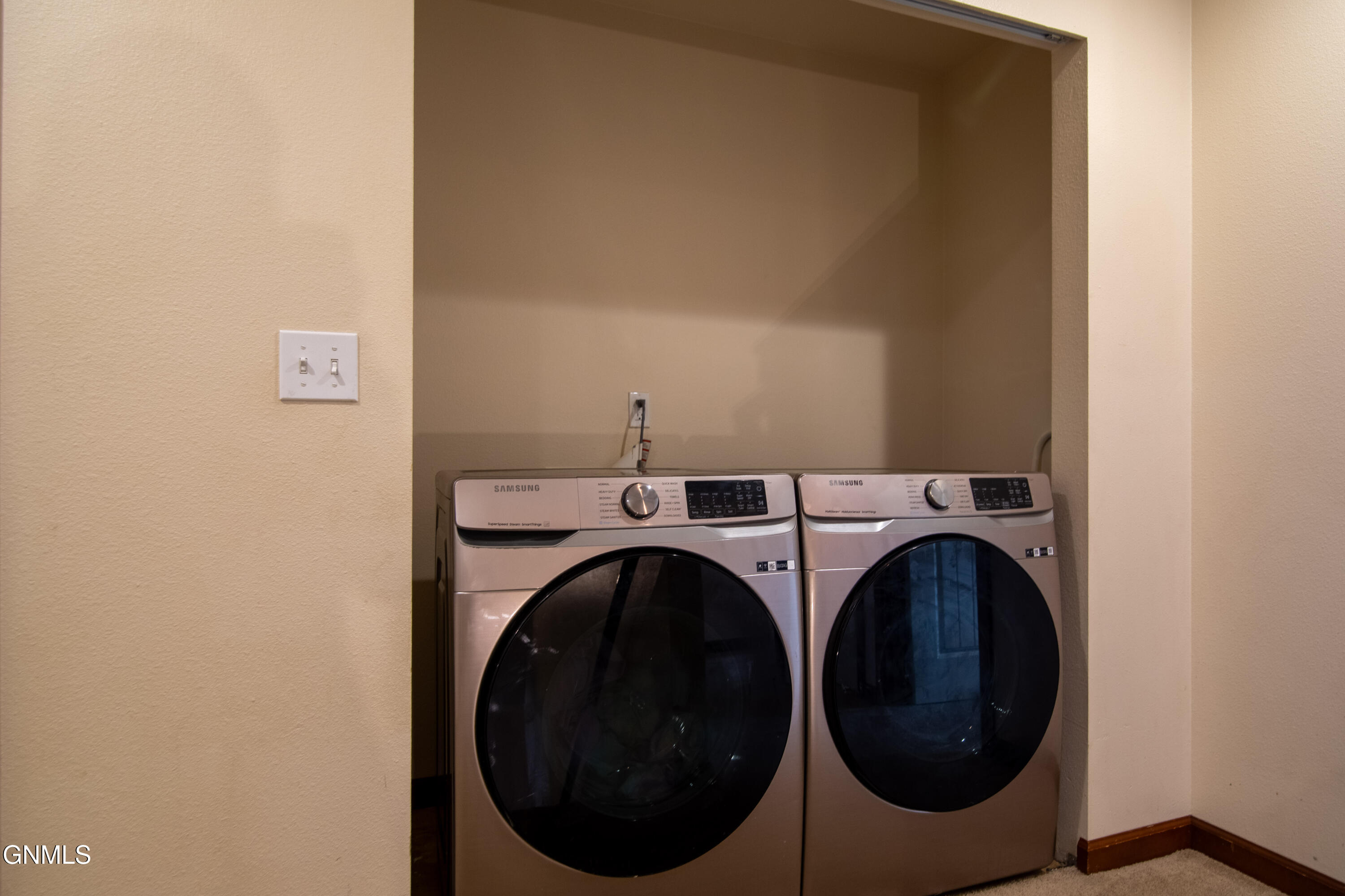 property viewer photo 14