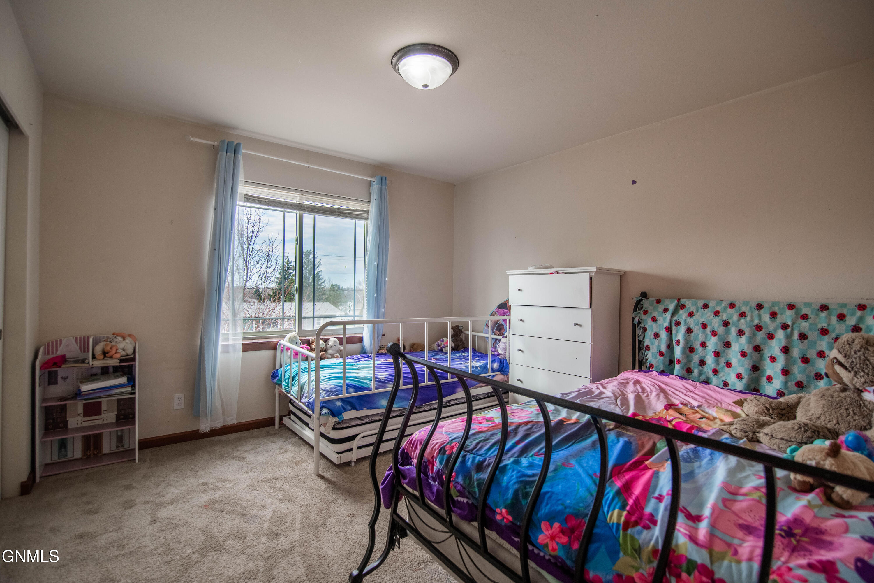 property viewer photo 17