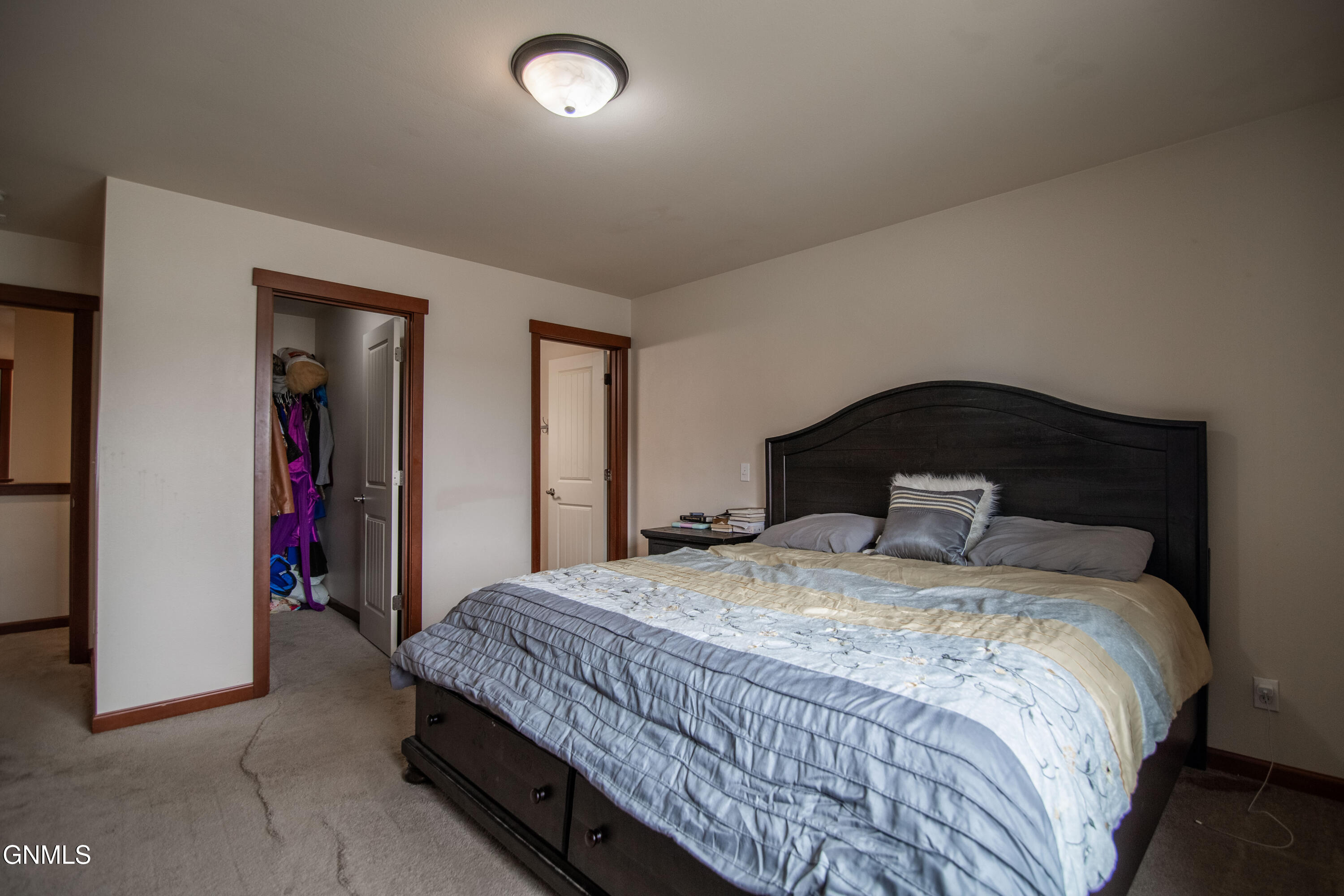 property viewer photo 23