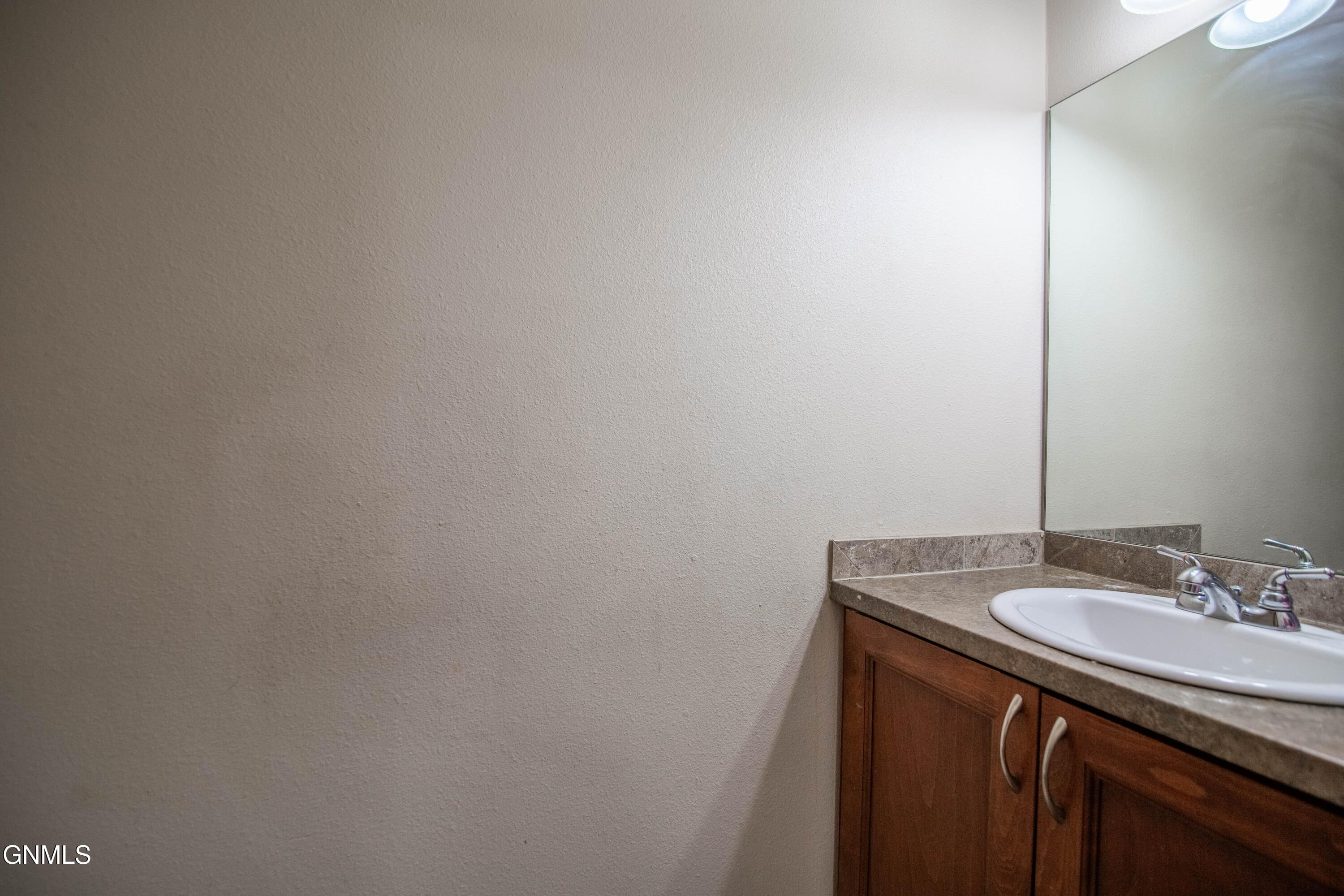 property viewer photo 26