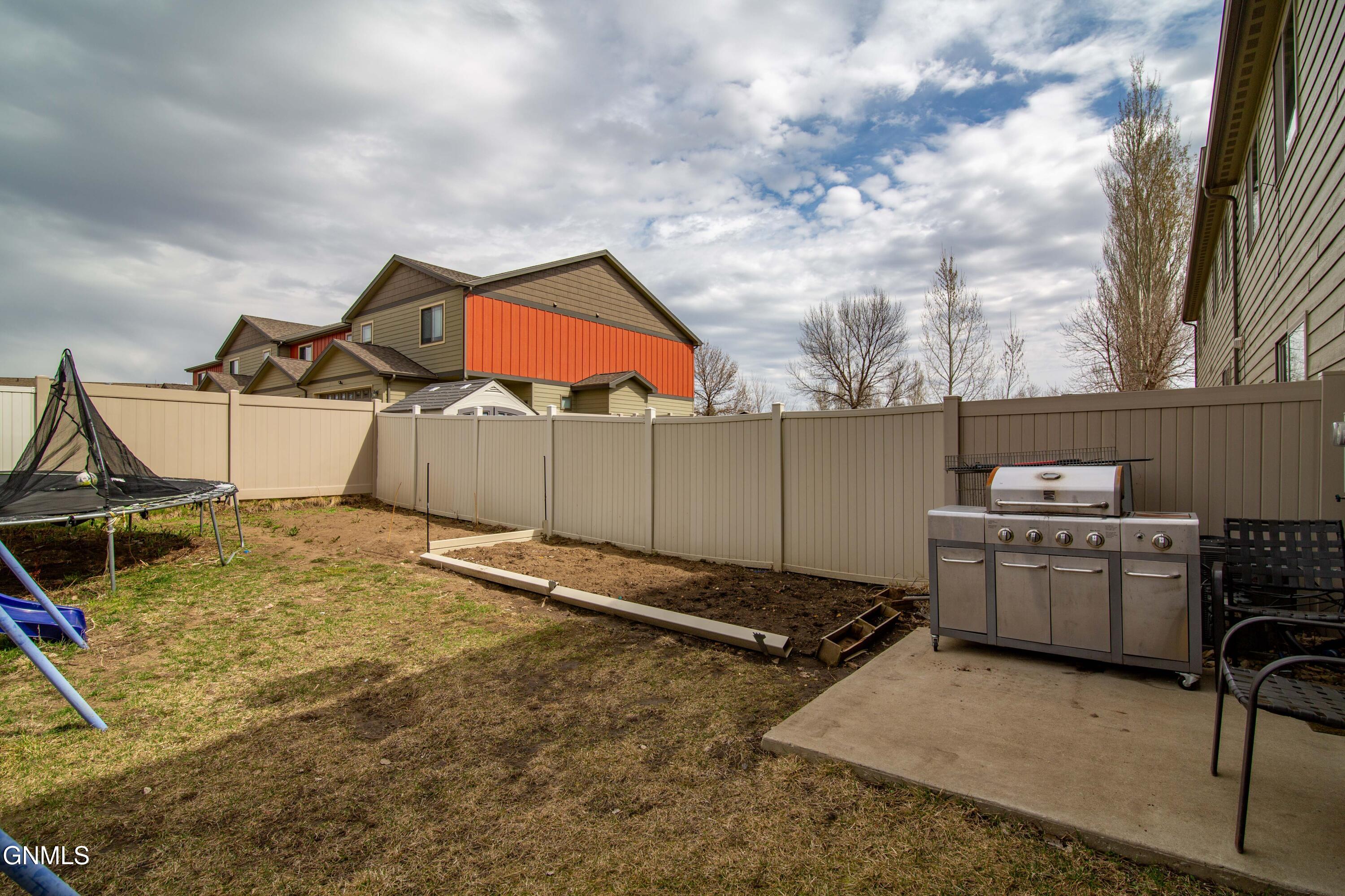 property viewer photo 32
