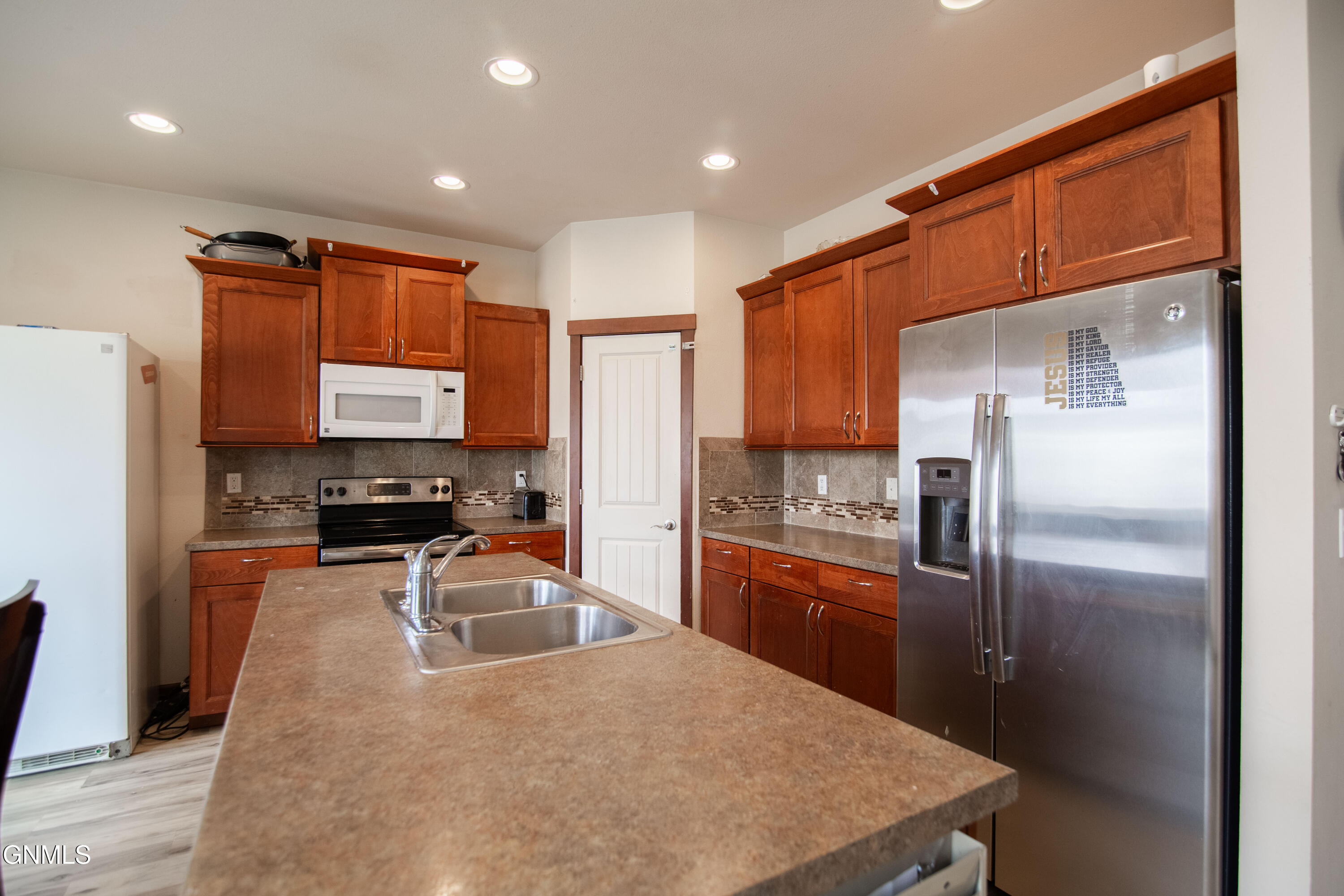 property viewer photo 8